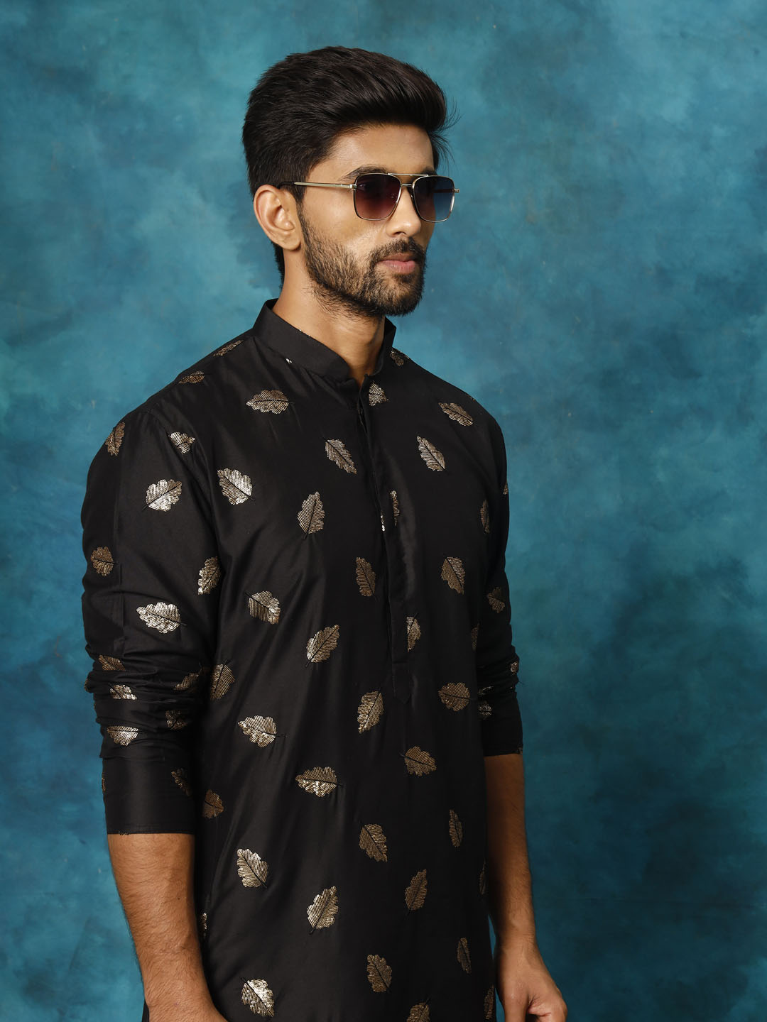 VASTRAMAY Men's Black Leaf Motif Embellished Kurta Pant Set