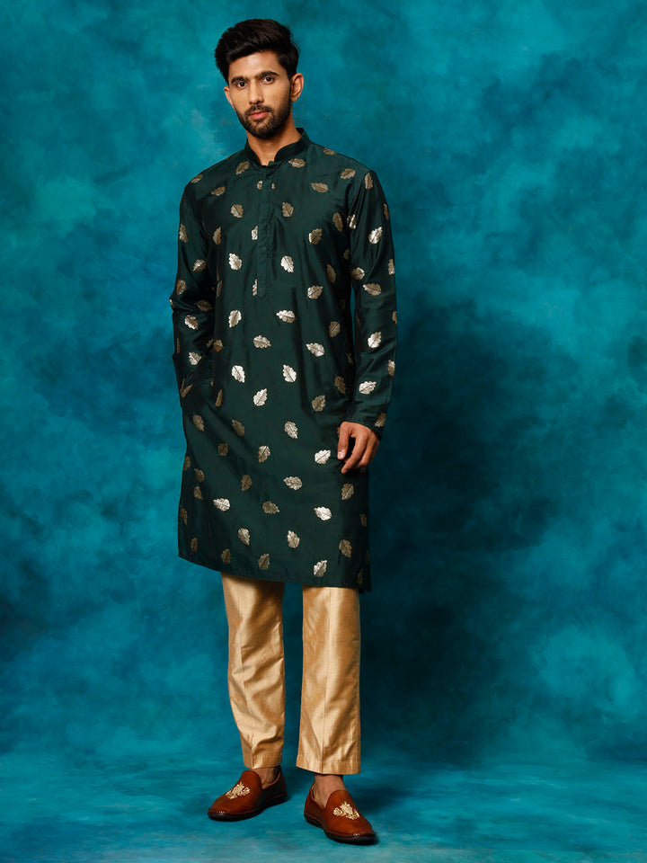 VASTRAMAY Men's Green Leaf Motif Embellished Kurta Pant Set