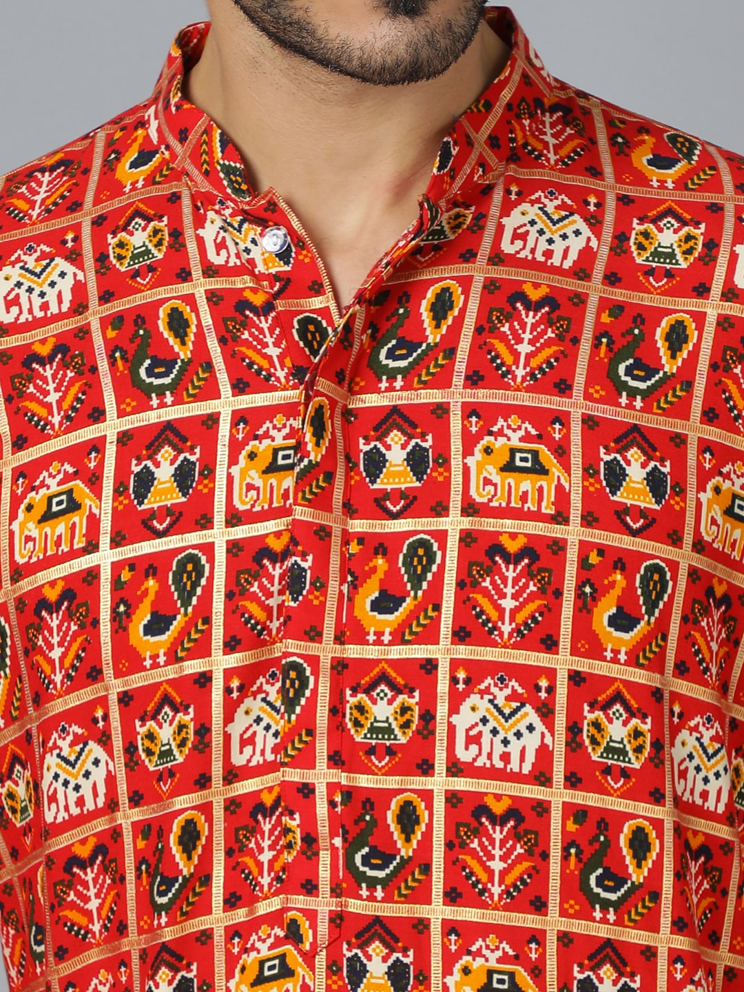 VASTRAMAY Men's Red Patola Print Ethnic kurta