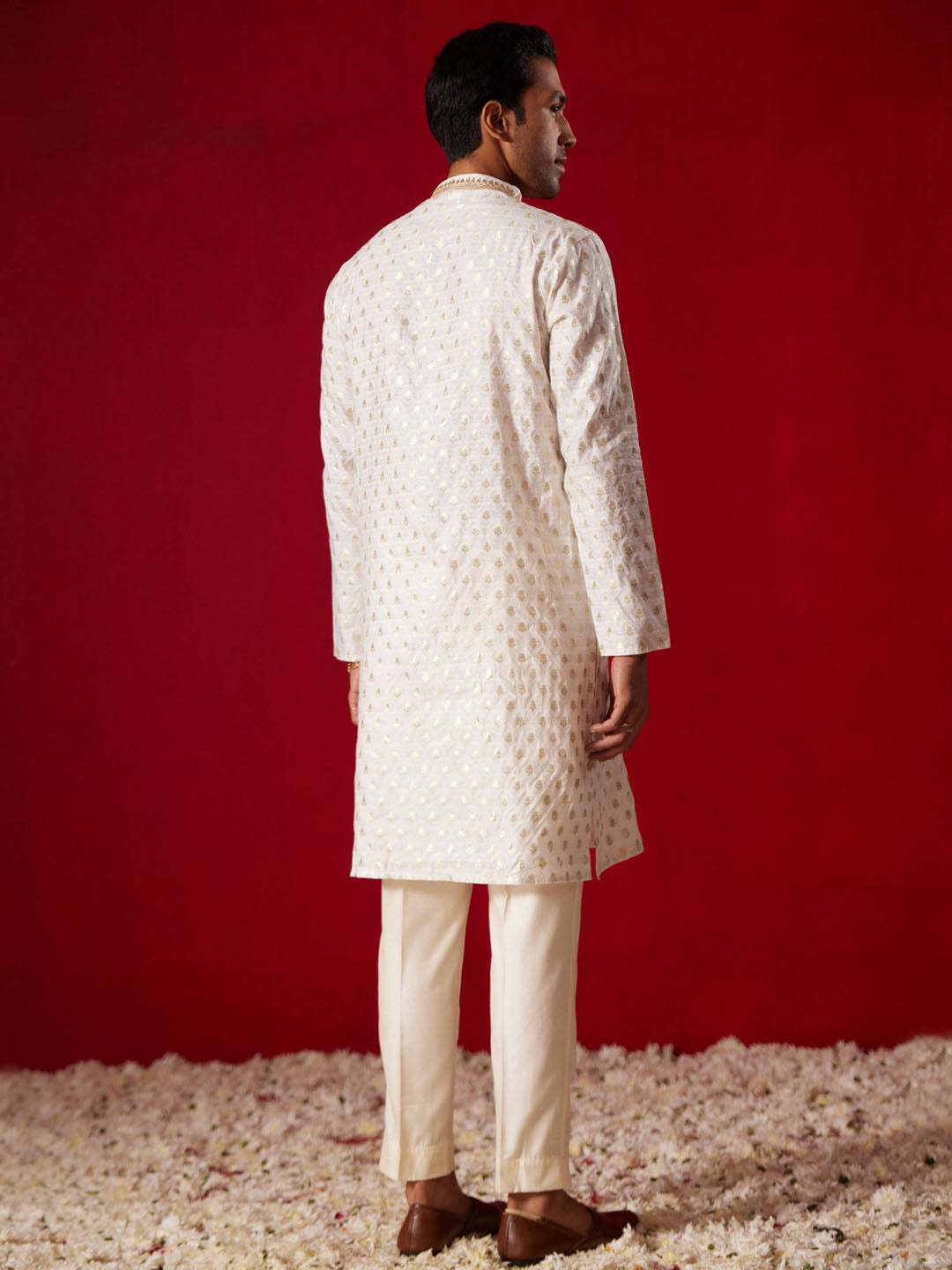 Me's Cream Silk Blend Jacquard Kurta With Pant Set