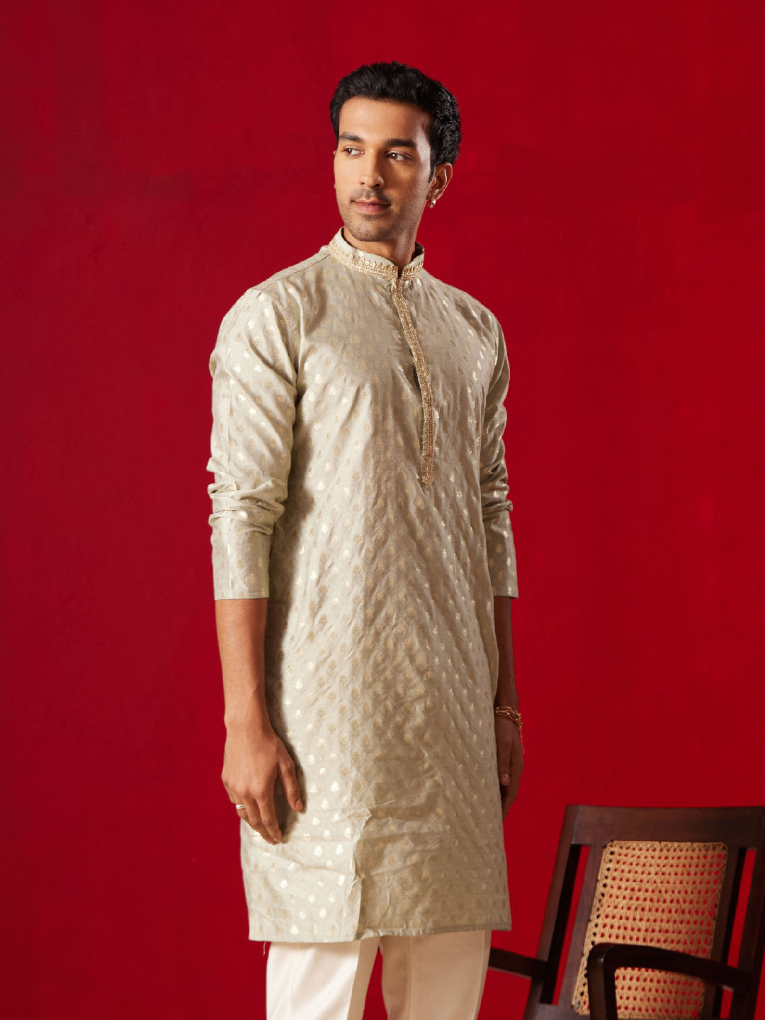 VASTRAMAY Men's Green Silk Blend Jacquard Kurta