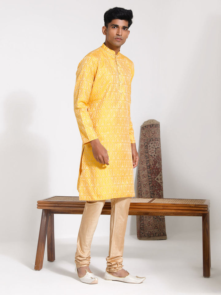 VASTRAMAY Men's Yellow Silk Blend Kurta And Pyjama Set