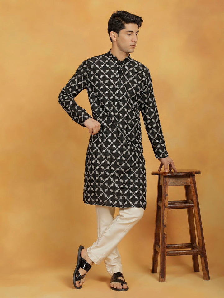 VASTRAMAY Men's Black And Cream Cotton Blend Kurta And Pyjama Set