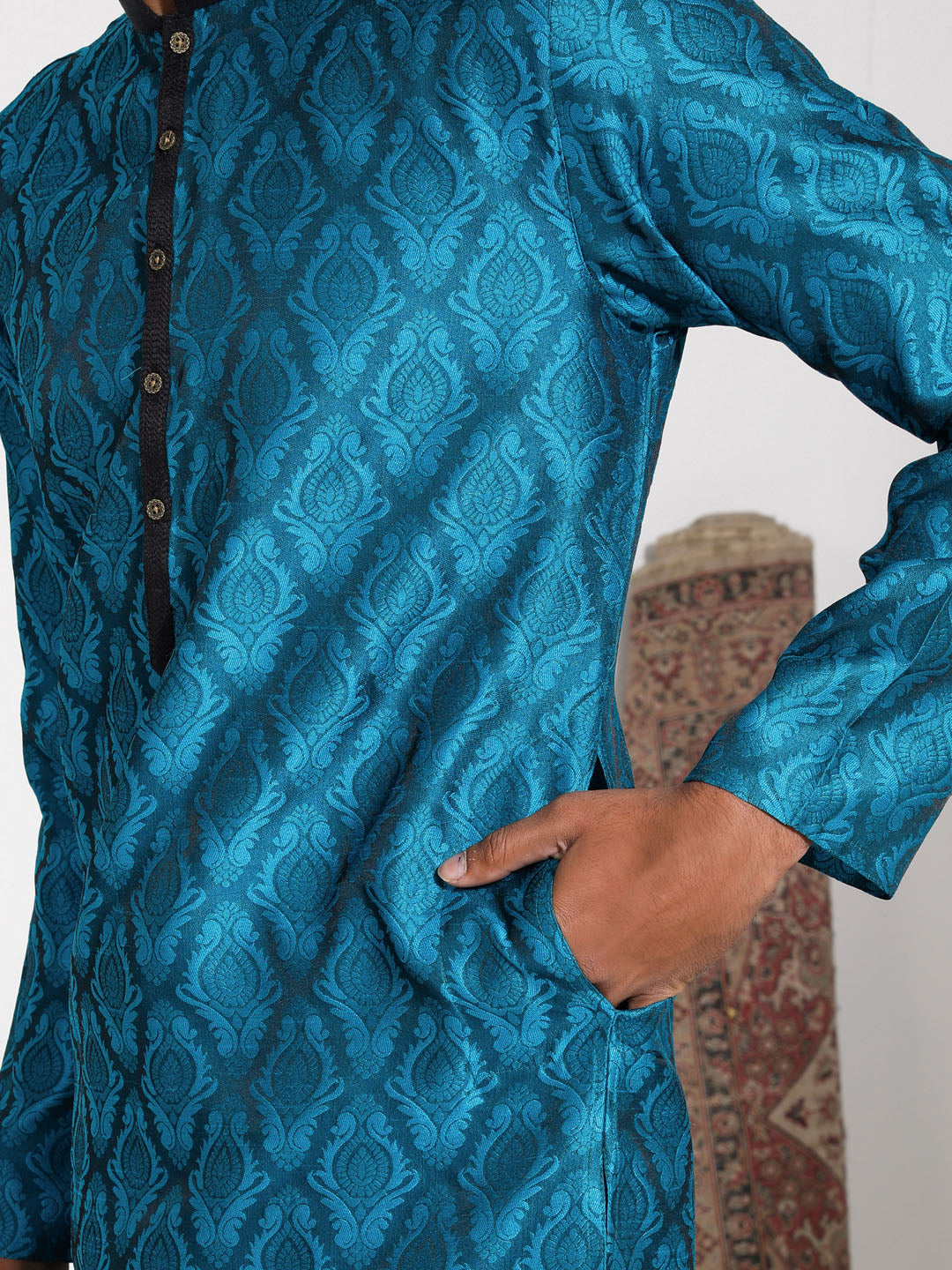 VASTRAMAY Men's Turquoise And Black Silk Blend Kurta Pyjama Set