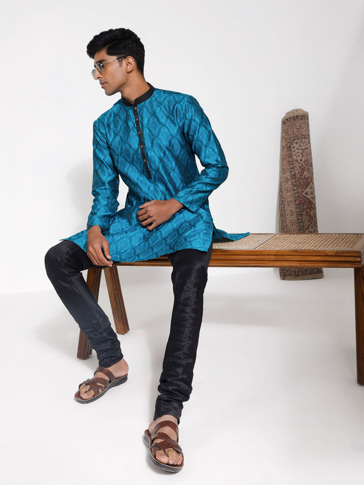 VASTRAMAY Men's Turquoise And Black Silk Blend Kurta Pyjama Set