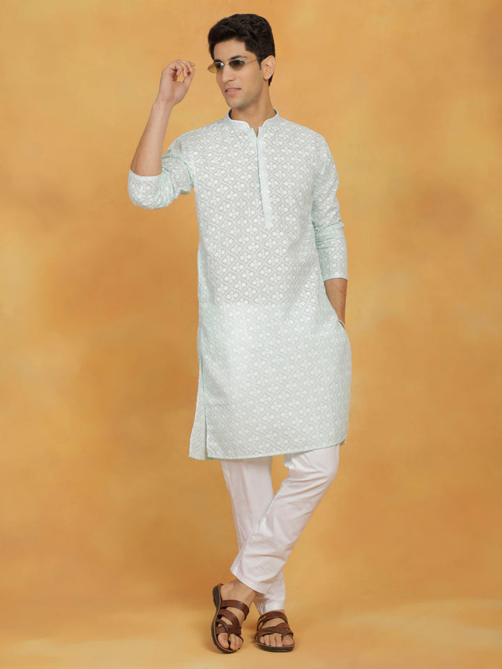 VASTRAMAY Men's Green And White Cotton Kurta And Pyjama Set