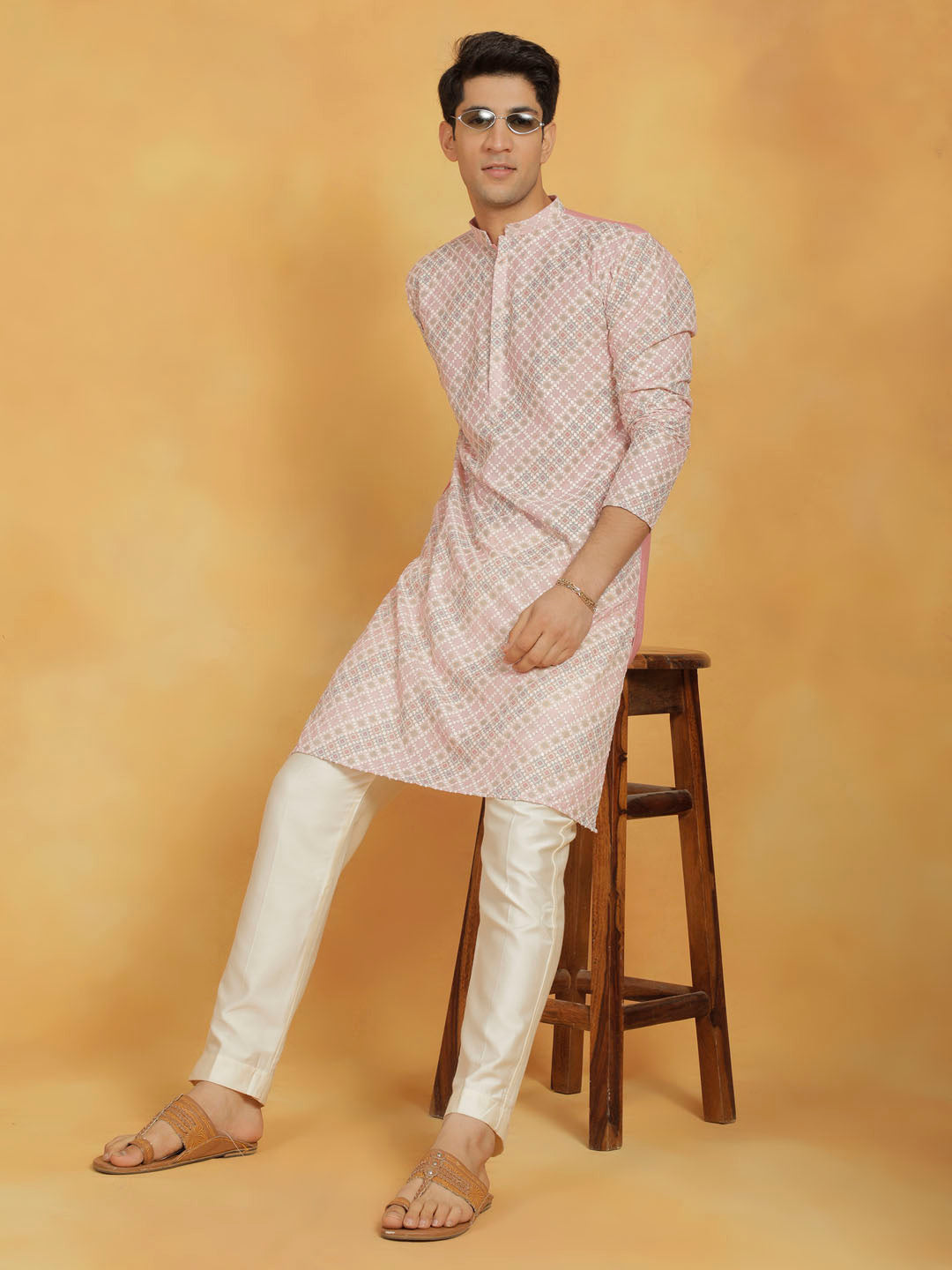 VASTRAMAY Men's Pink Muslin Kurta And Pyjama Set