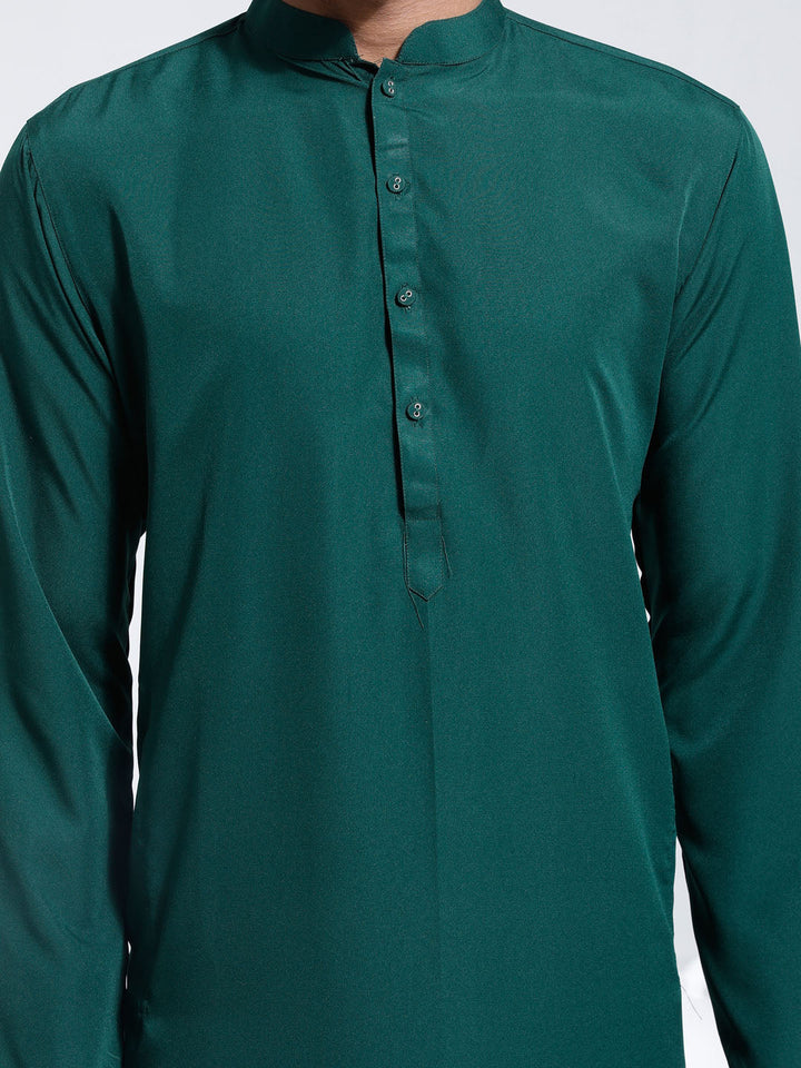 VASTRAMAY Men's Green Crepe Kurta And Pyjama