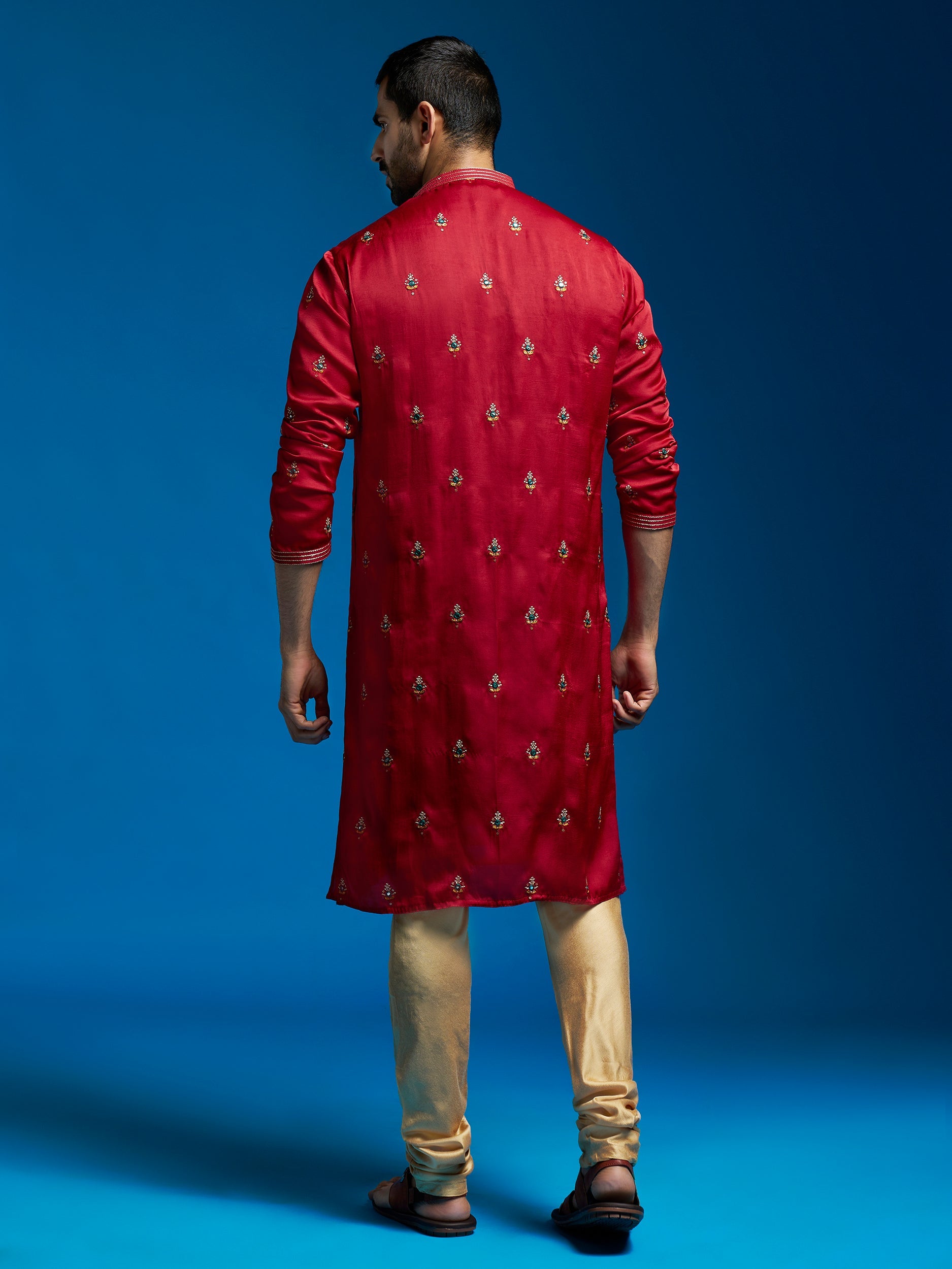 Men's Maroon Silk Blend Kurta And Pyjama Set