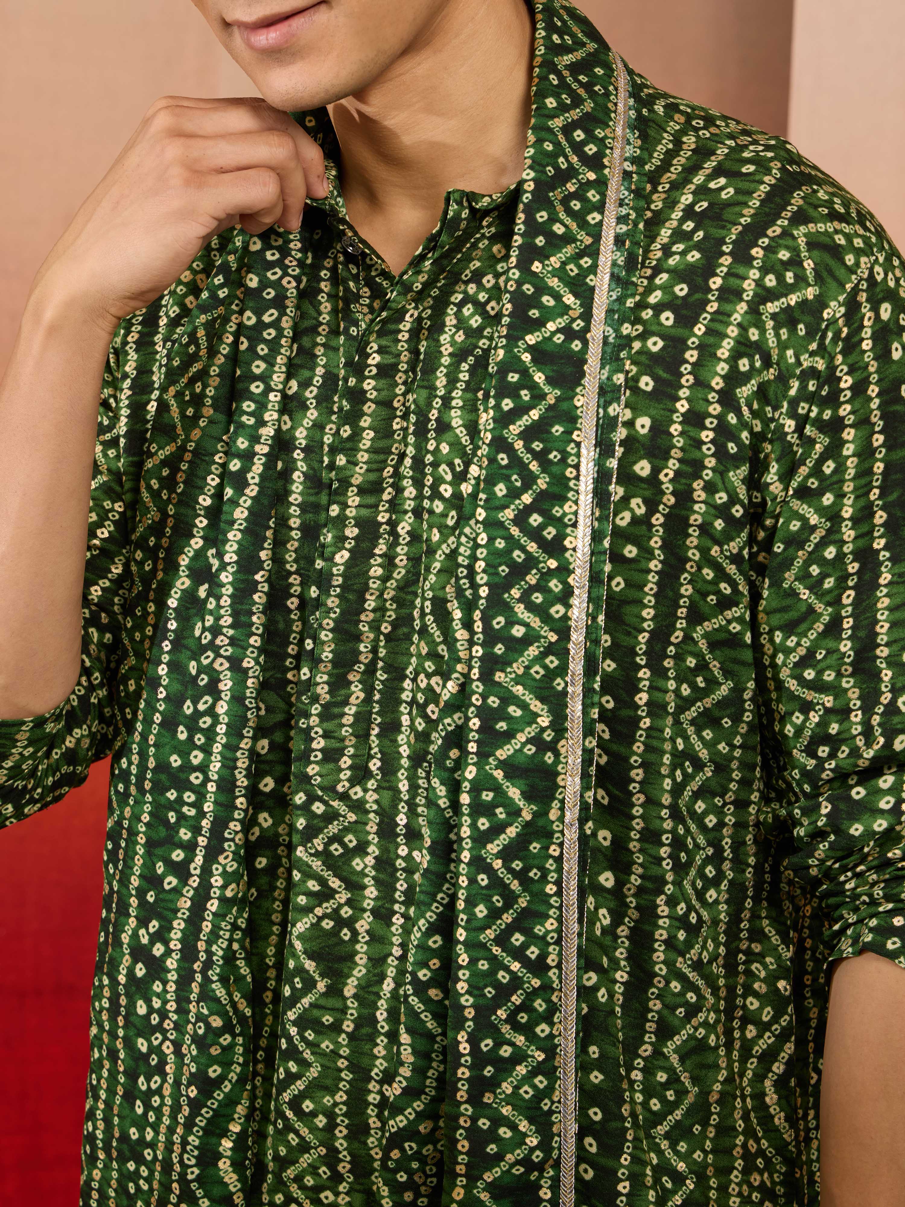 Men's Green Bandhni Foil Print Rayon Kurta with Cream Pyjama
