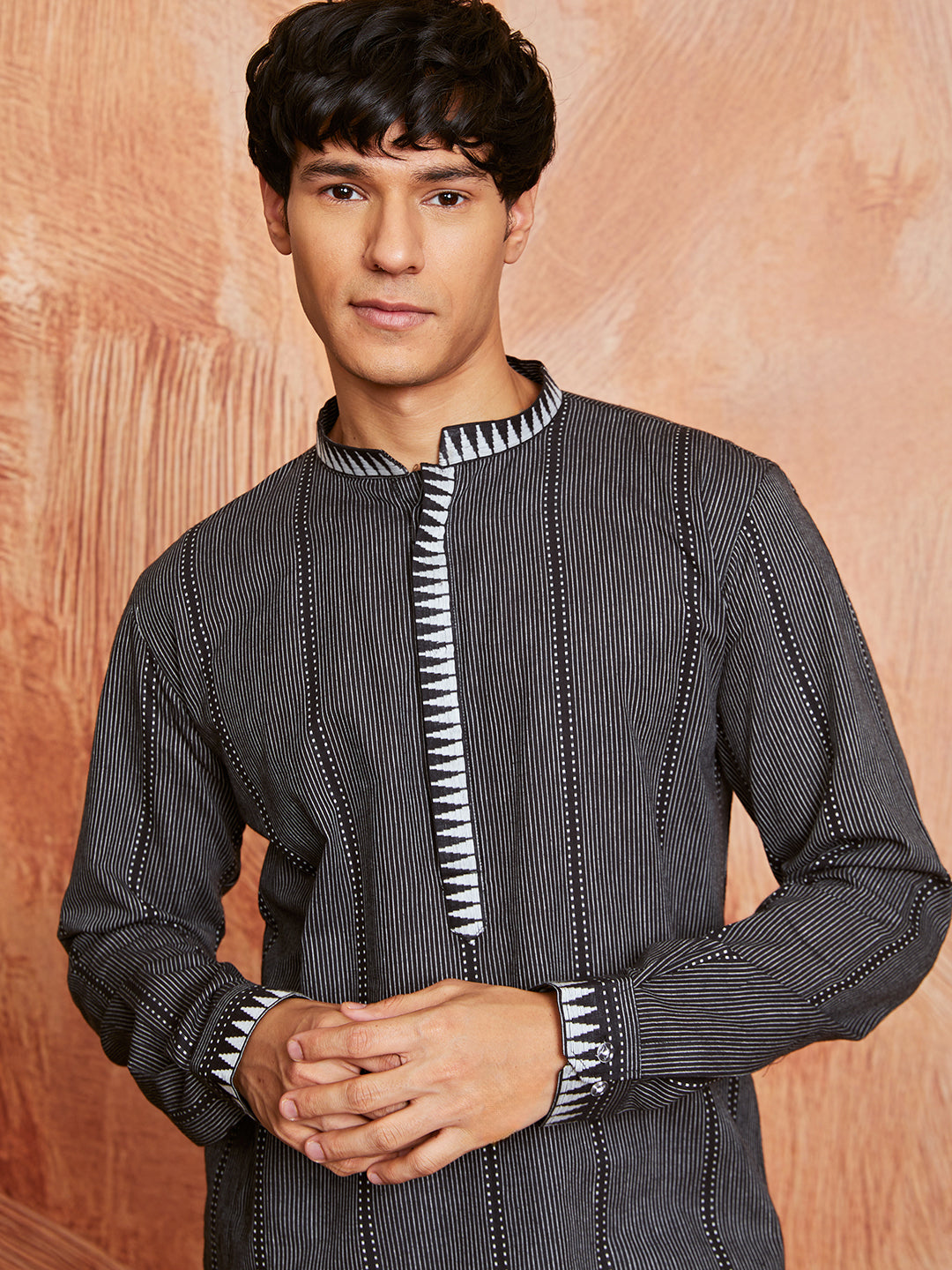 Men's Black Cotton Kurta And Pyjama Set