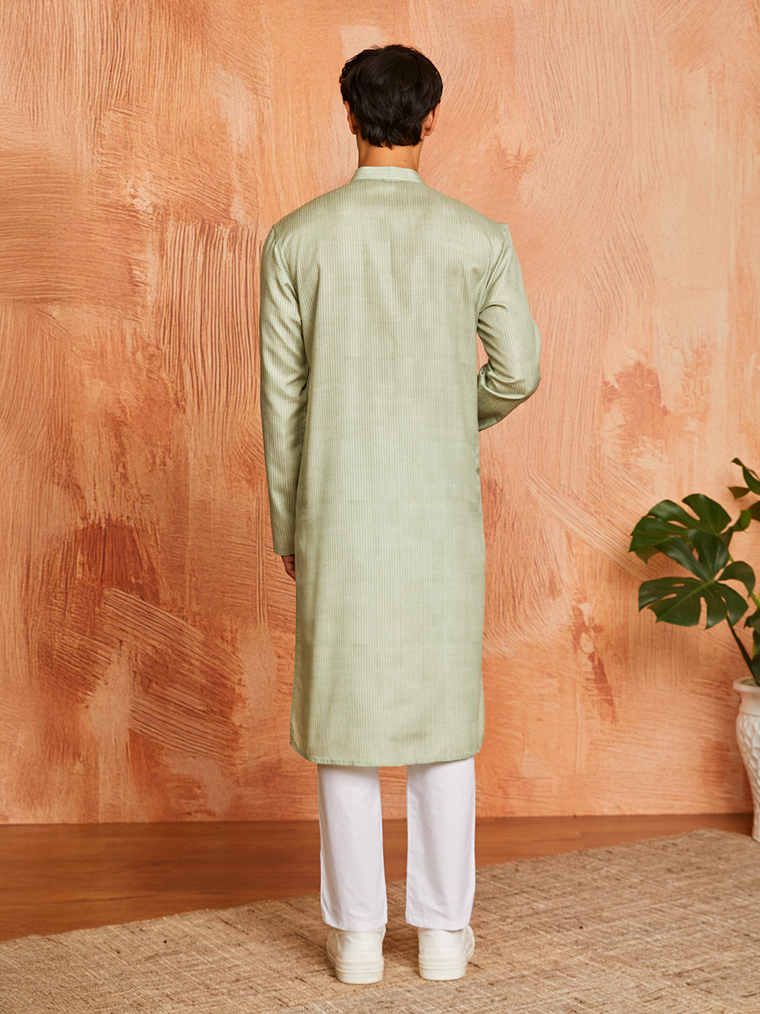 Men's Green Cotton Blend Kurta And Pyjama Set