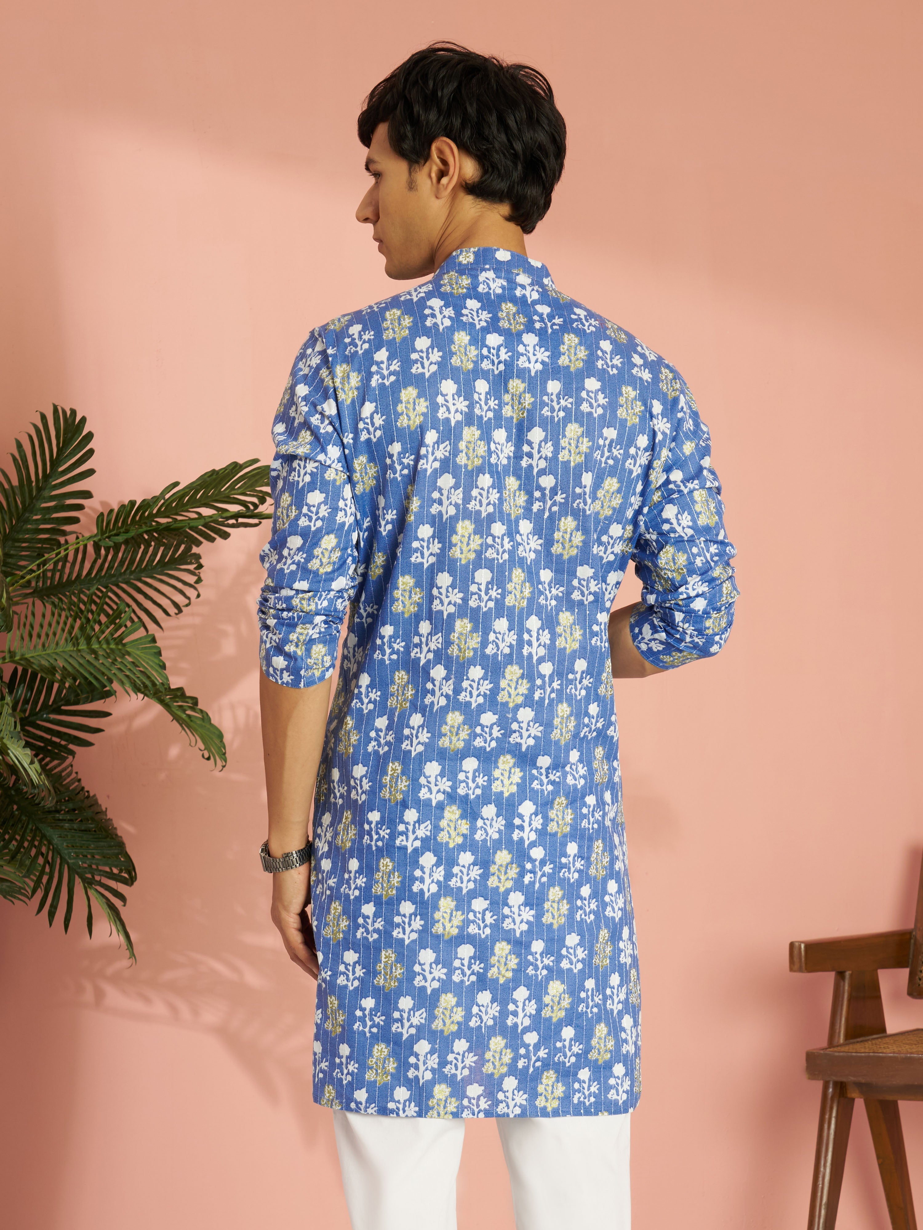 Men's Blue Silk Cotton Blend Floral Printed Thread Embroidered Mid-Length Kurta