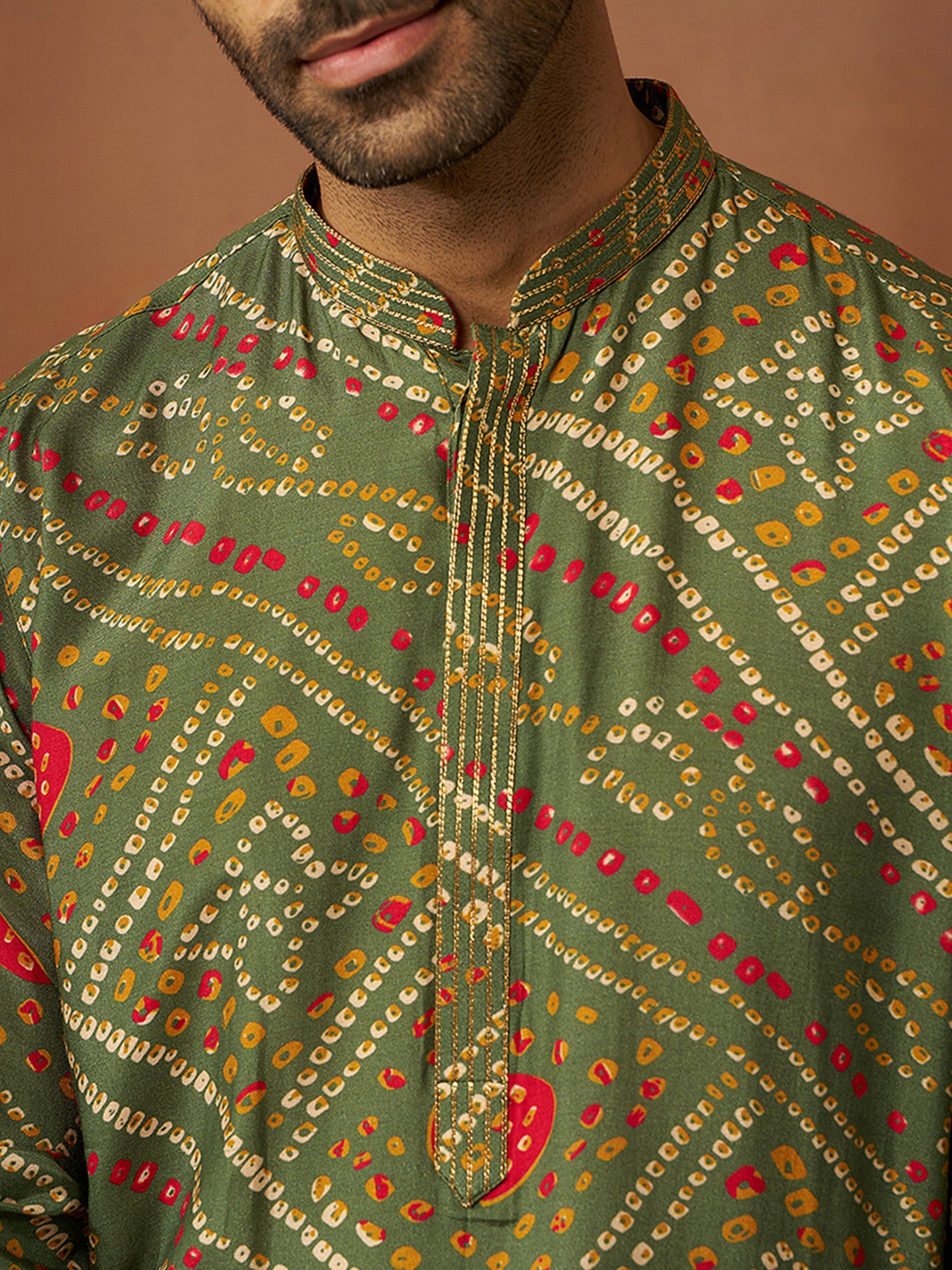 Vastramay Men Green Pure Muslin Bandhani Print Kurta