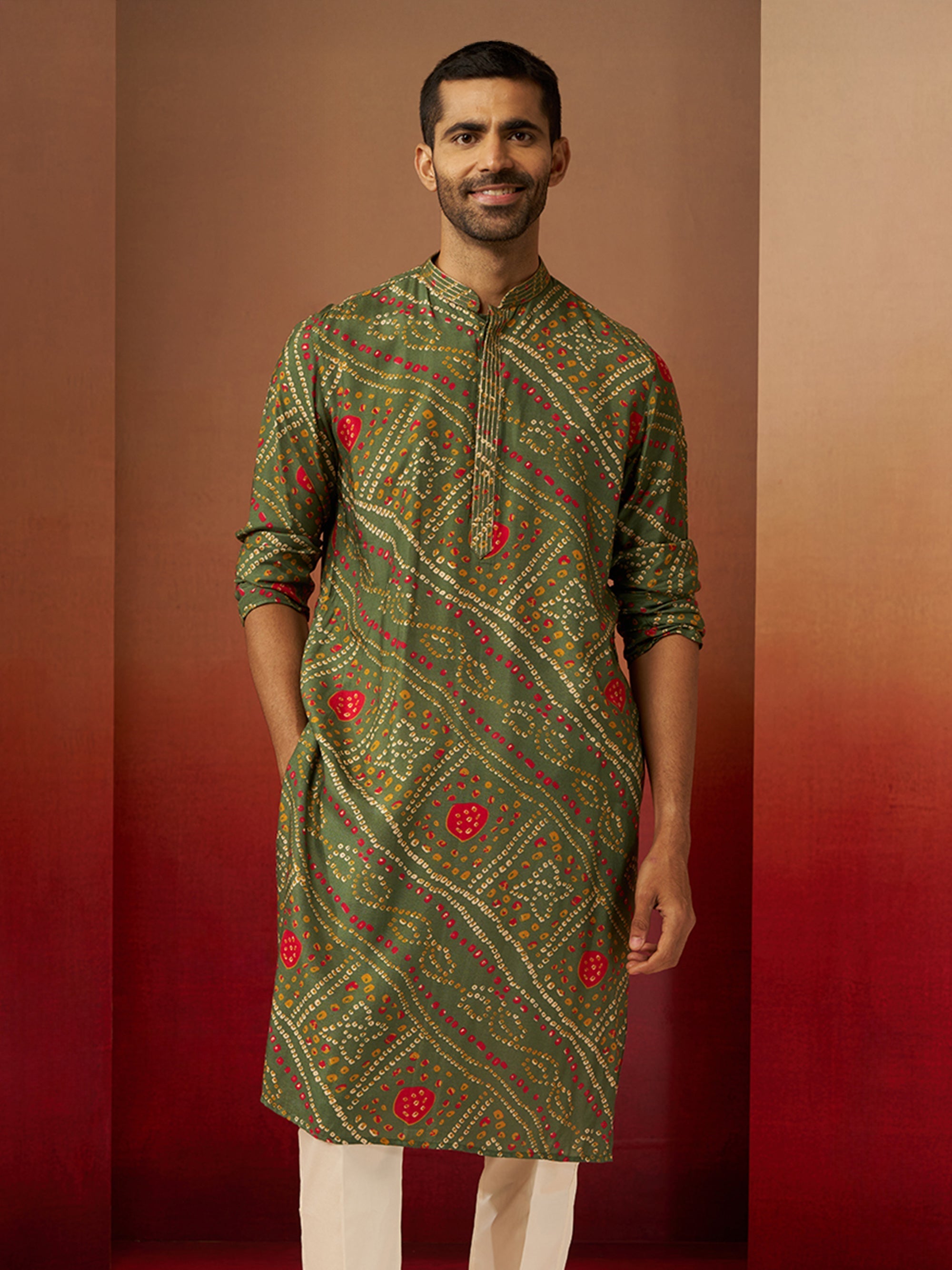 Vastramay Men Green Pure Muslin Bandhani Print Kurta