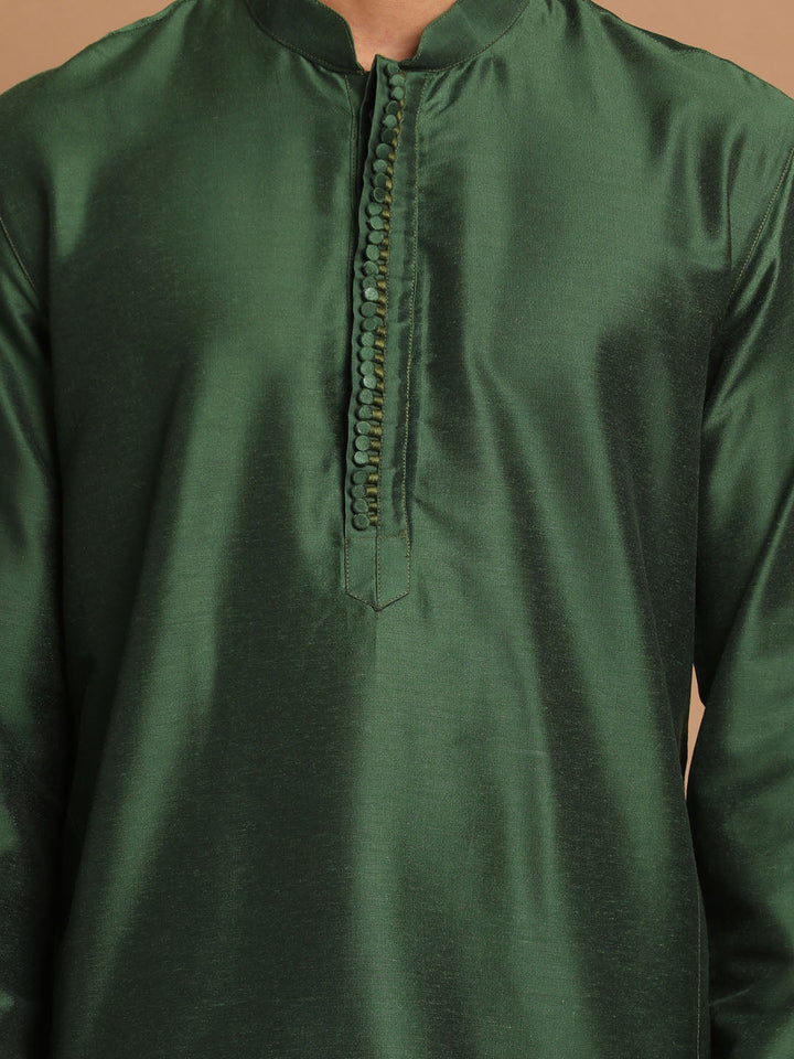 VASTRAMAY Men's Green Cotton Silk Blend Kurta