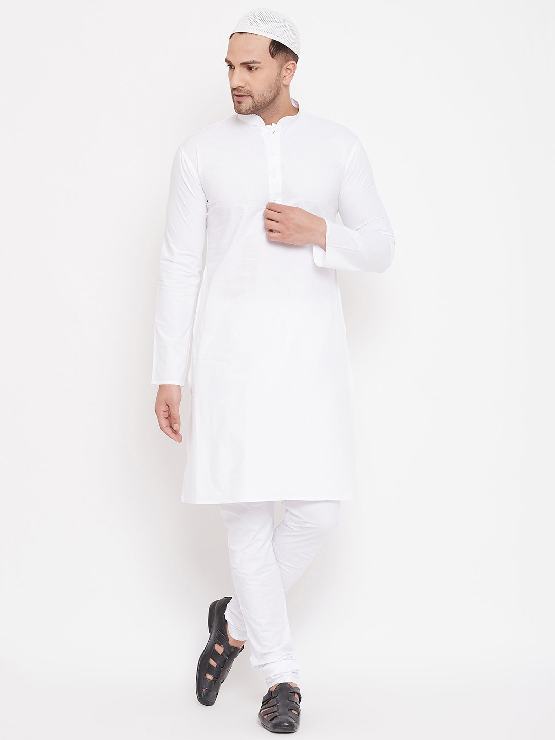 VASTRAMAY Men's White Cotton Blend Kurta Pyjama Set With A Prayer Cap