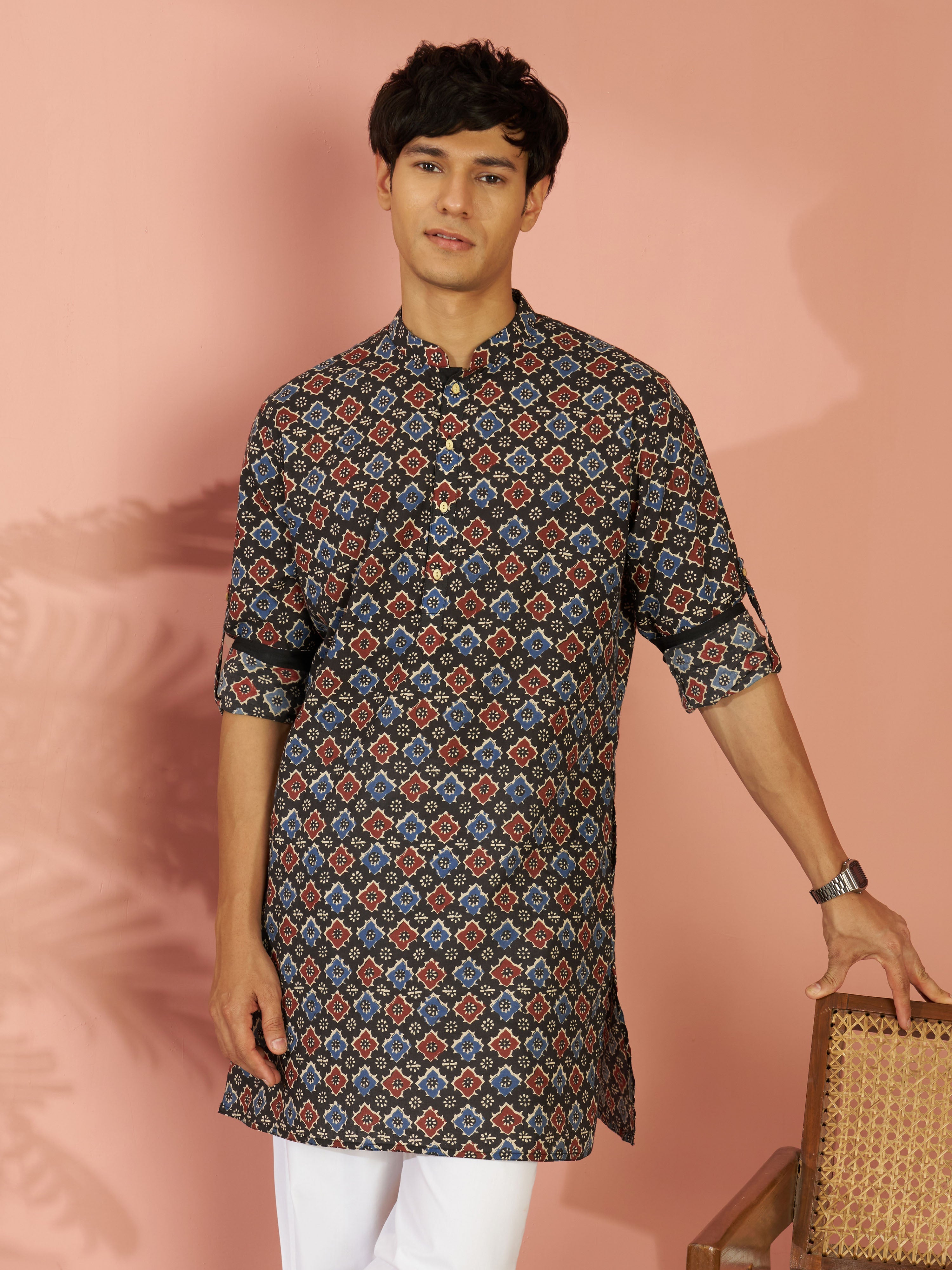 Men's Black Cotton Geometric Printed Mid-Length Kurta with Cuffed Sleeves