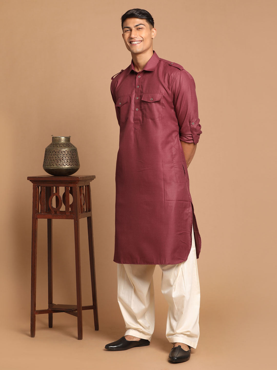 VM By VASTRAMAY Men's Purple Cotton Blend Pathani Style Kurta