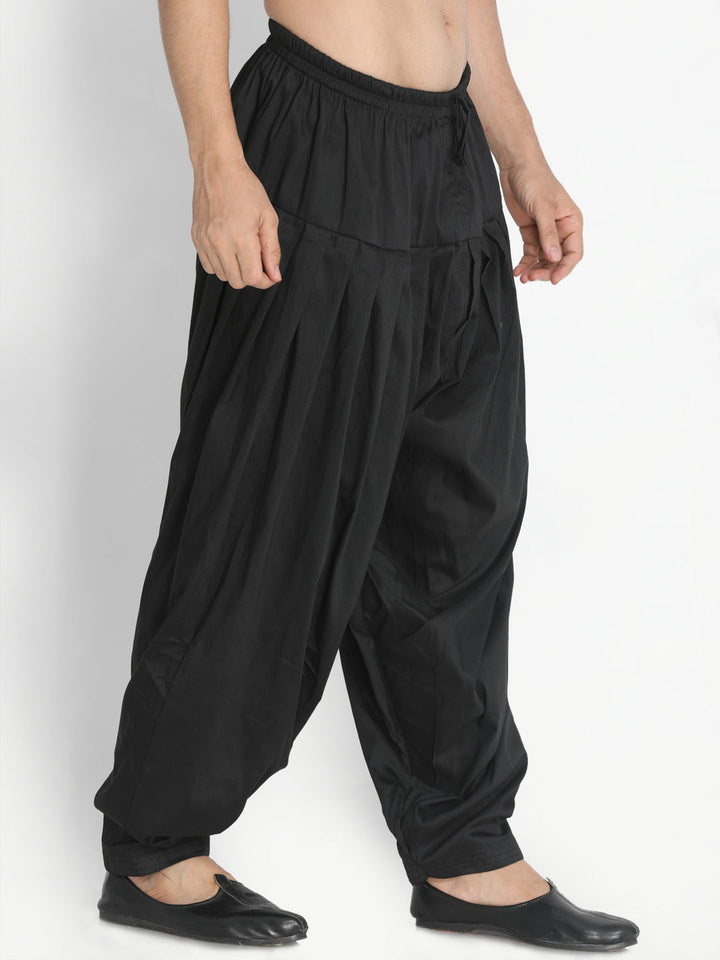 VASTRAMAY Men's Black Cotton Blend Patiala Pyjama