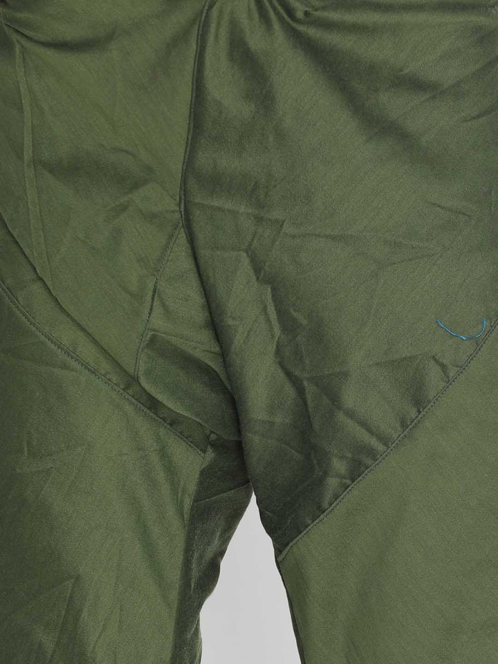 VASTRAMAY Men's Green Cotton Blend Pyjama