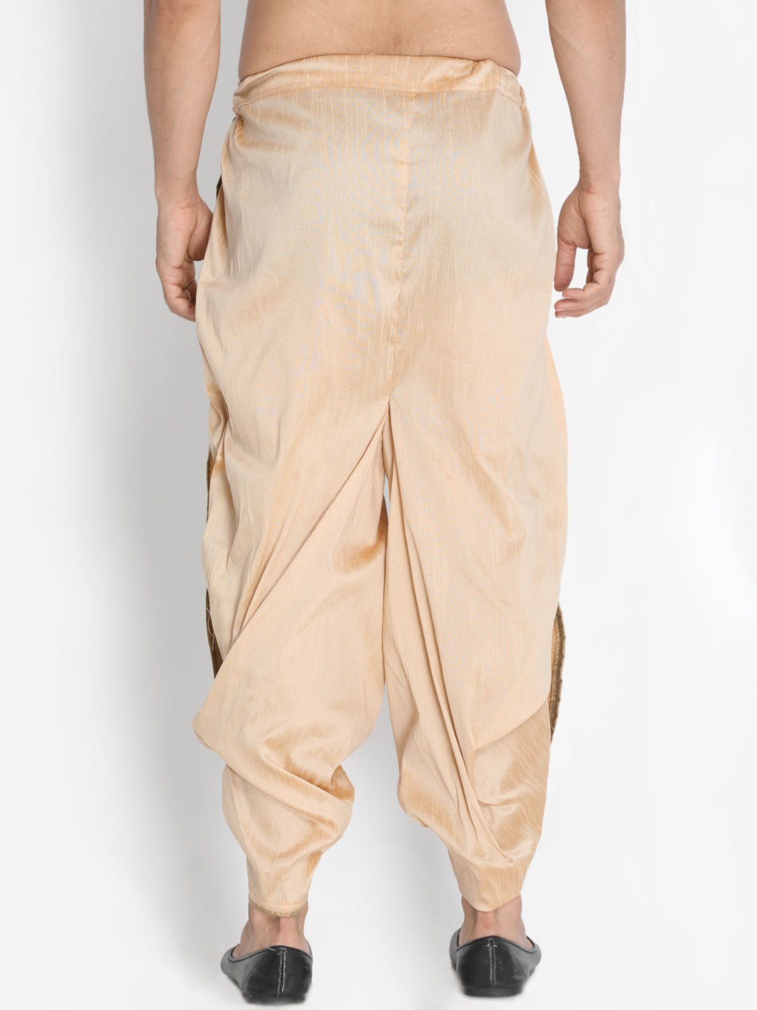 VASTRAMAY Men's Gold-Toned Pleated Solid Dhoti