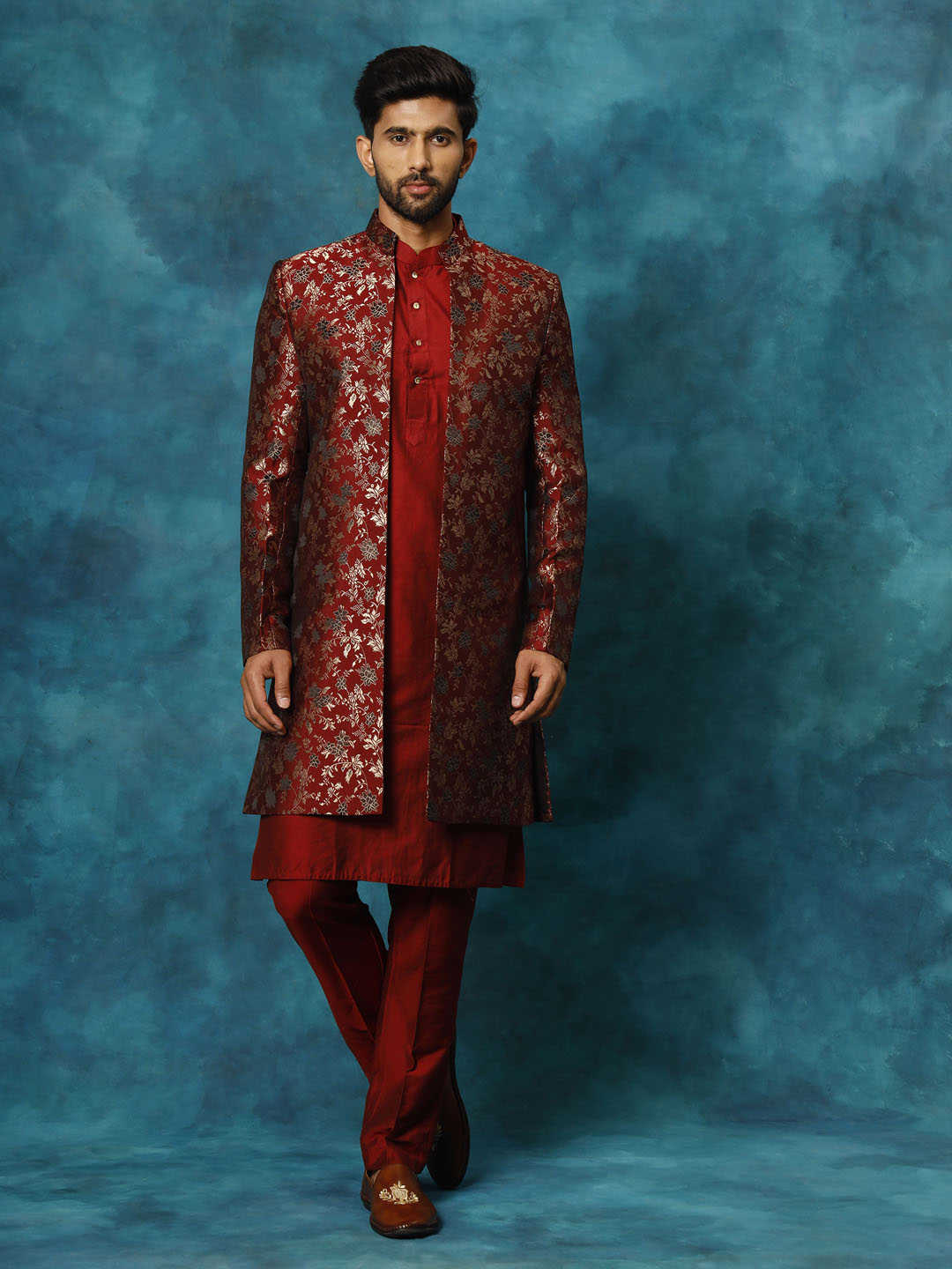 VASTRAMAY Men's Red Jacquard Indo Western With Maroon Viscose Kurta Pant Set - Traditional Indian outfit for men with red jacquard pattern and maroon pants