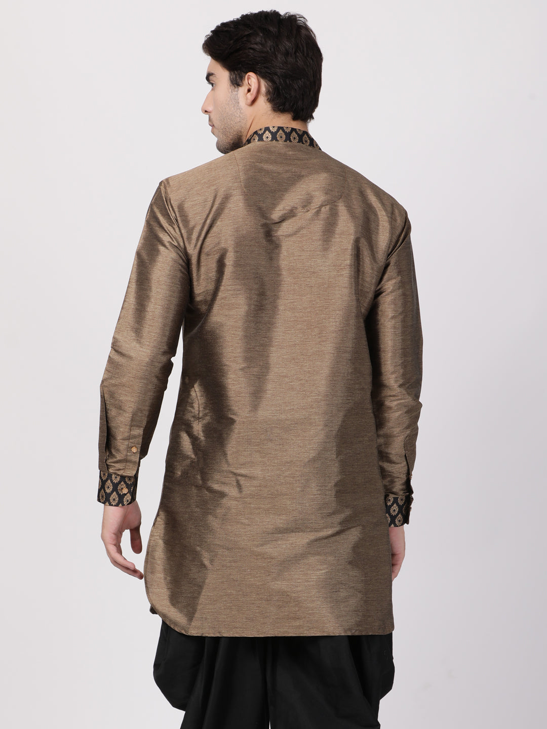 VM By VASTRAMAY Men's Bronze And Black Silk Blend Kurta