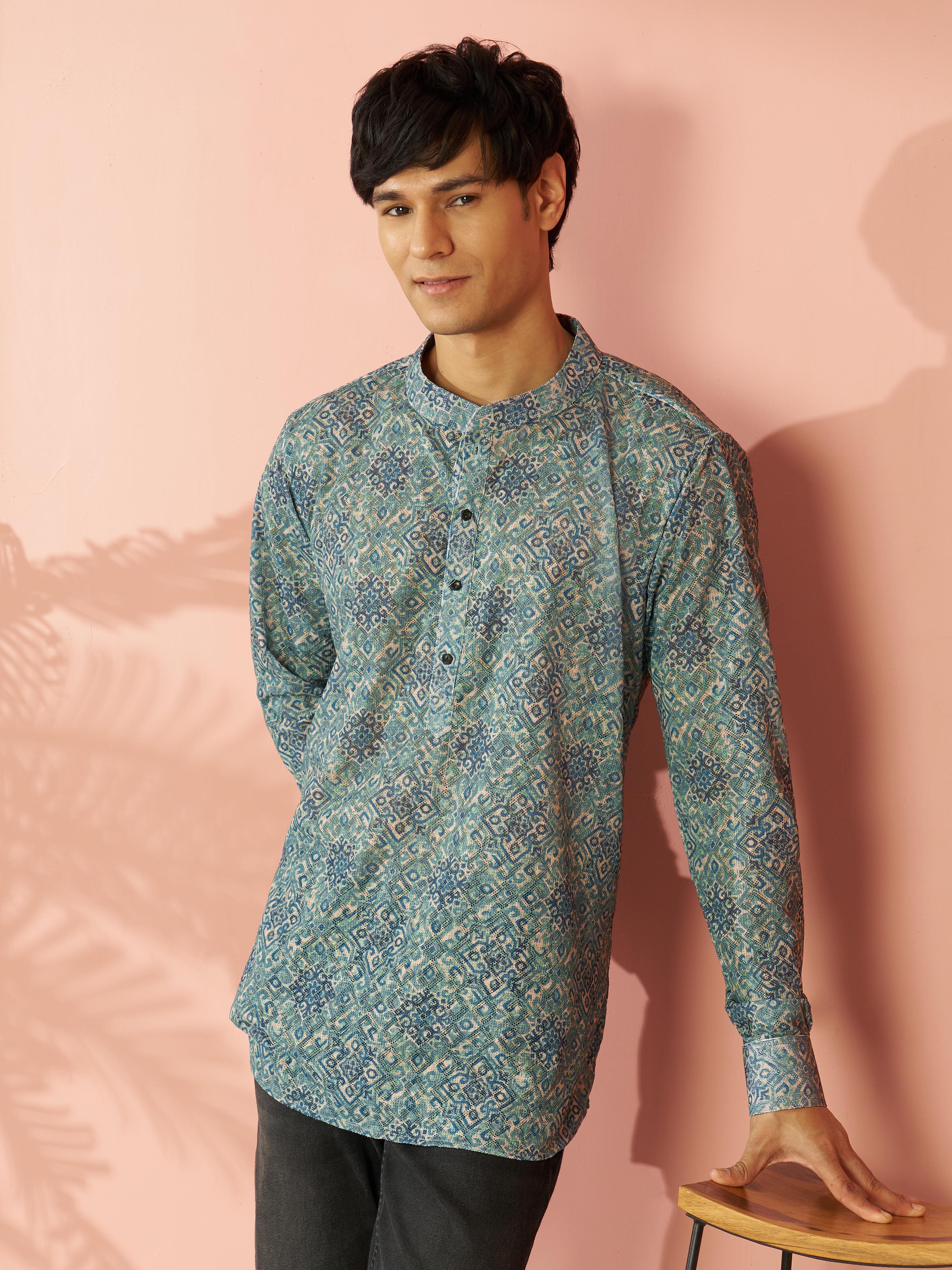 Men's Green Cotton Blend Ethnic Motif Printed Short Kurta with Cuffed Sleeves