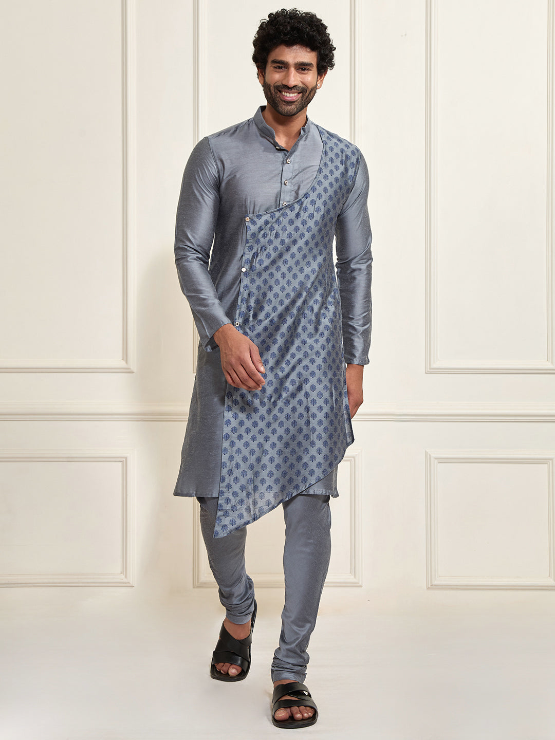 VASTRAMAY Men's Grey Cotton Blend Kurta