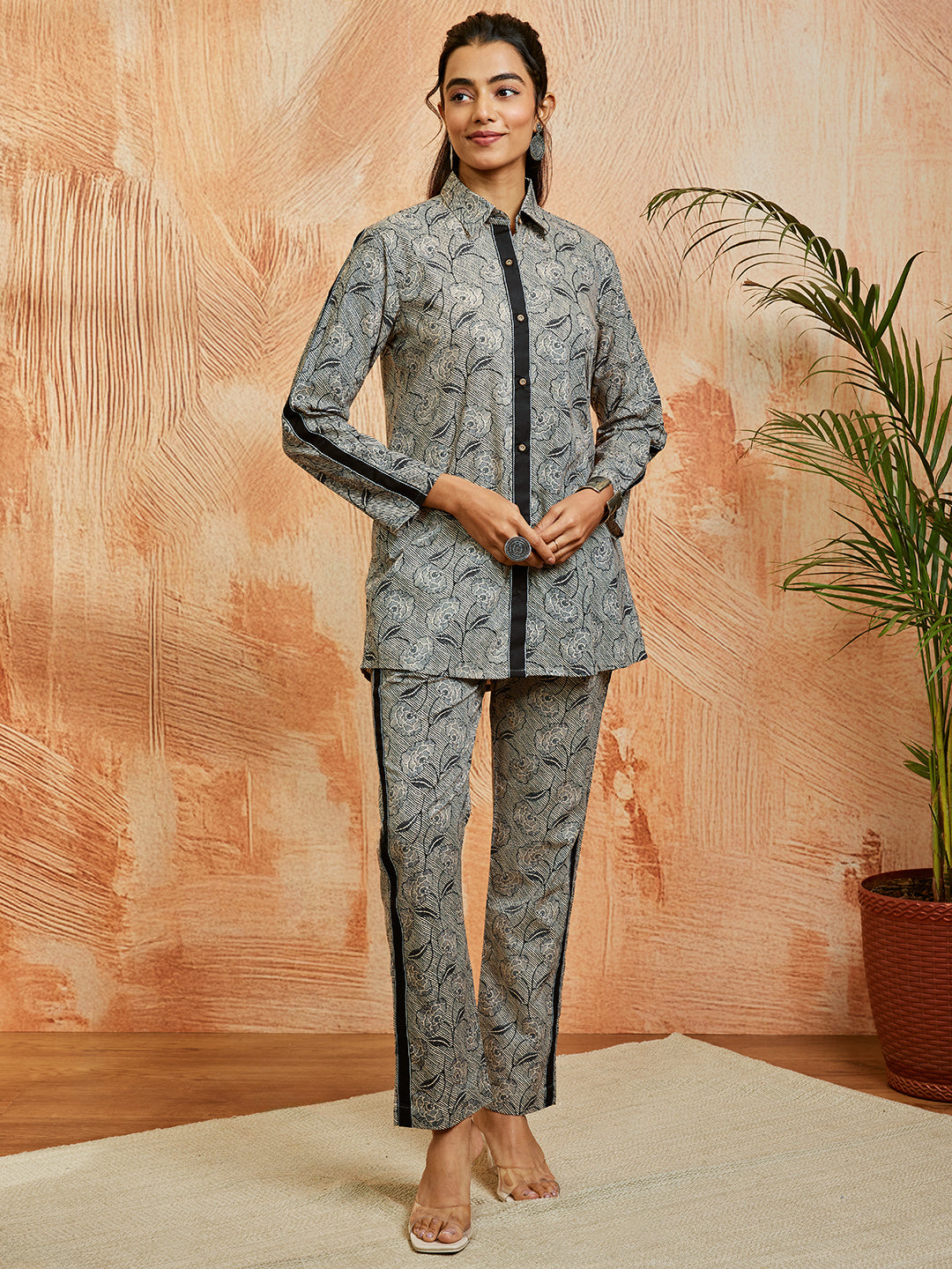 Women's Black Co Ords Set - qivii