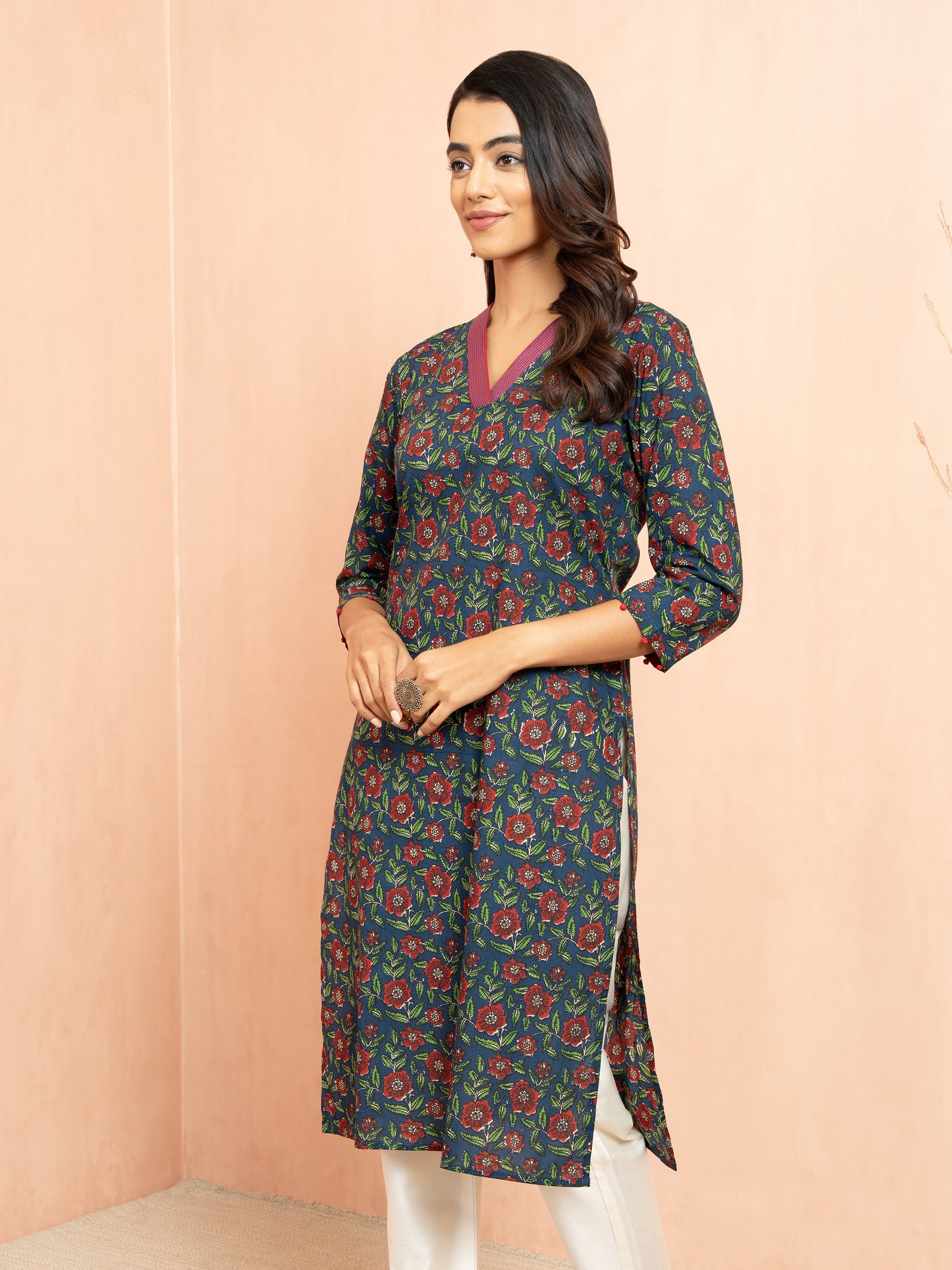 Women's Navy Blue Printed Cambric Cotton Straight Kurta