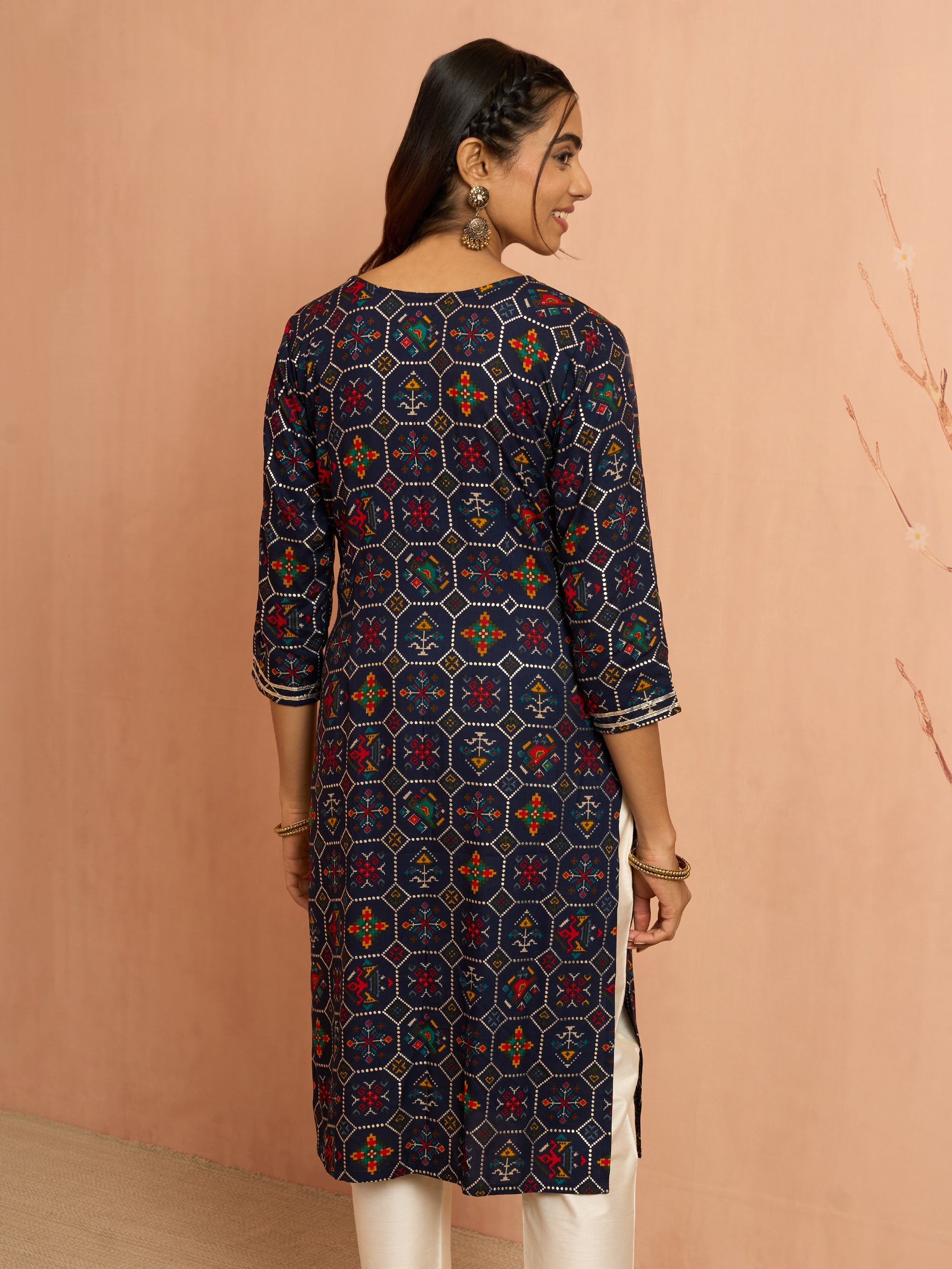 Women's Navy Blue Patola Print Foil Kurta