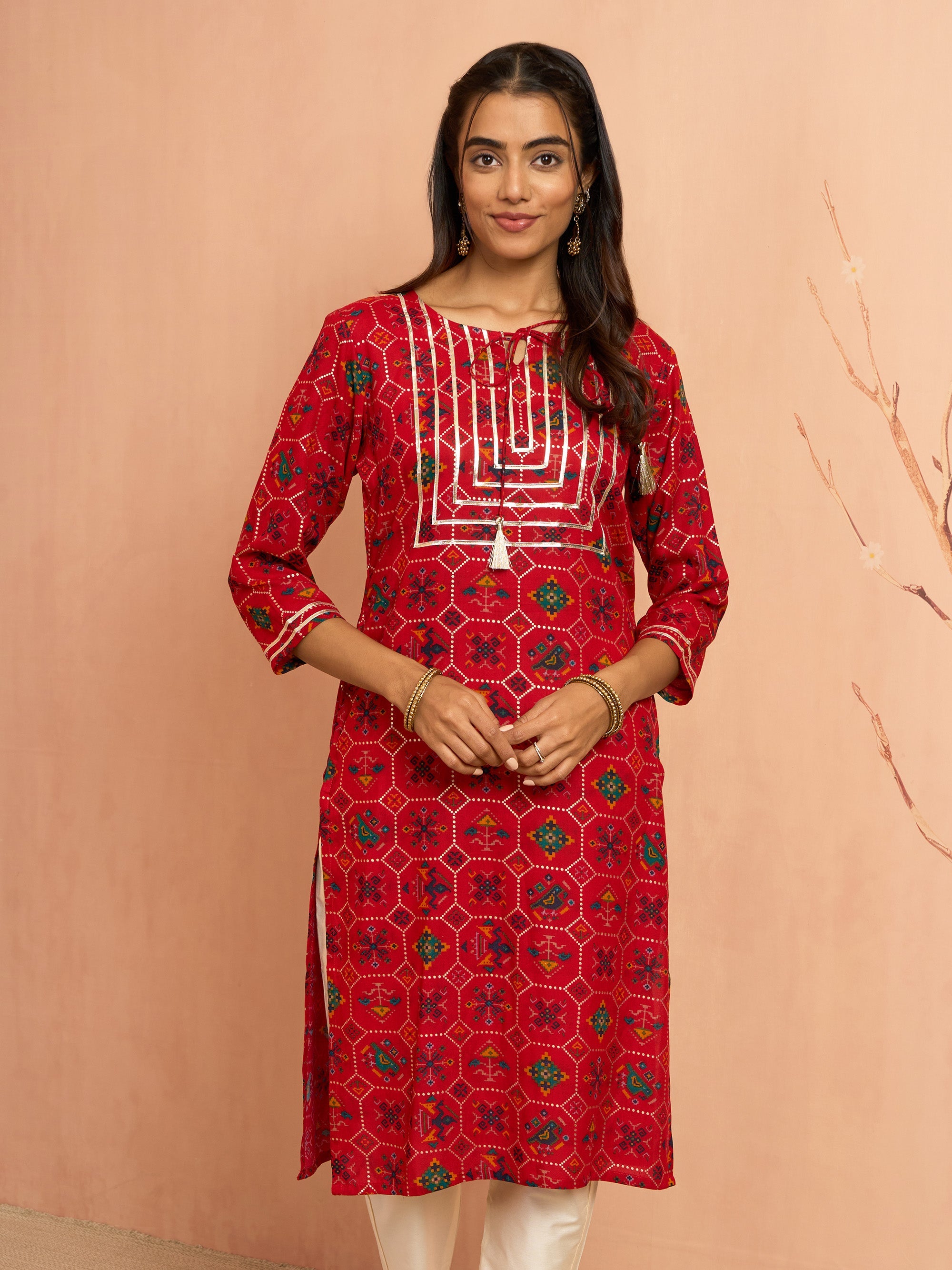 Women's Red Patola Print Foil Kurta