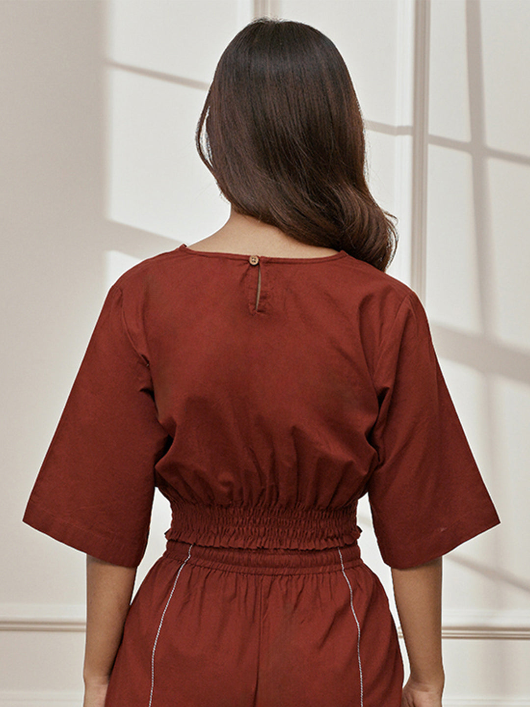 Women's Maroon Cambric Cotton V-Neck Crop Yoga Top