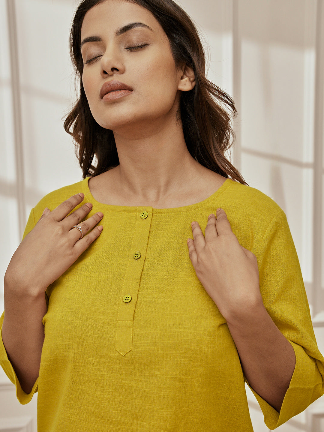 Women's Olive Green Cambric Cotton Round Neck Yoga Kurta