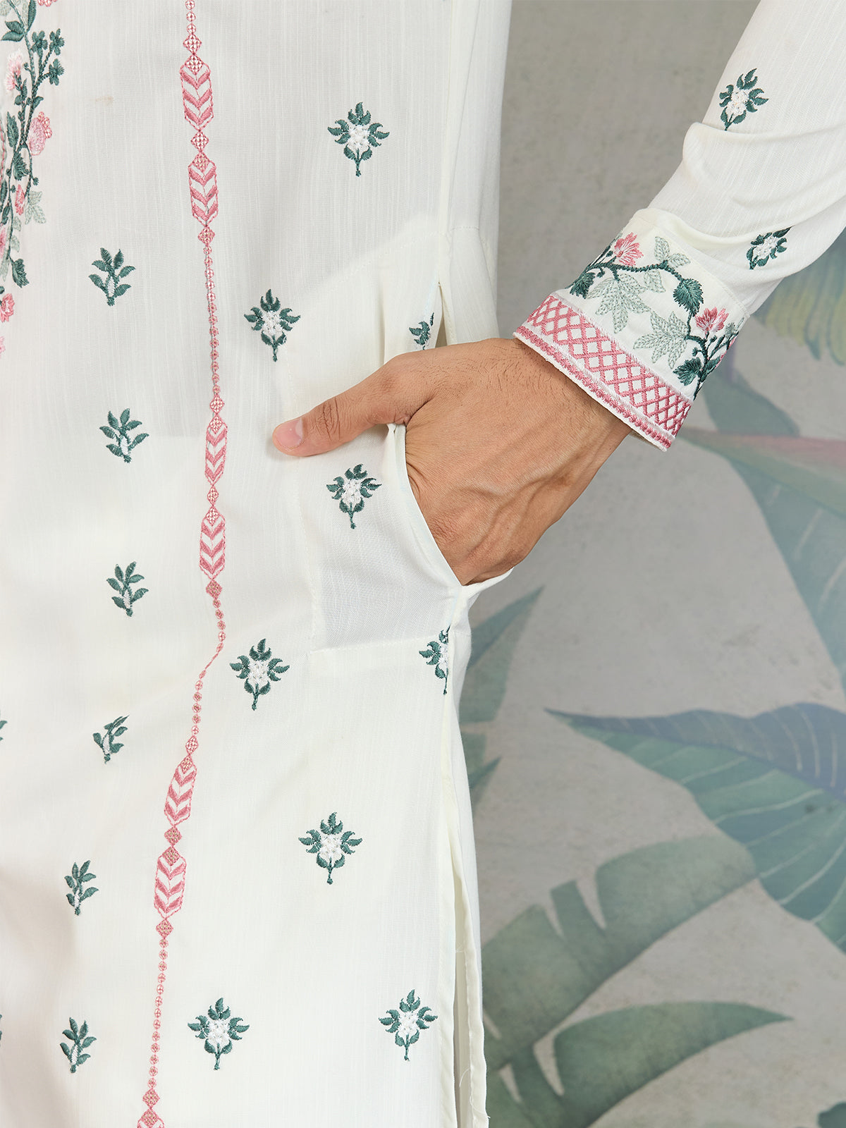 White Occasion Style Viscose Silk Men's Kurta - qivii