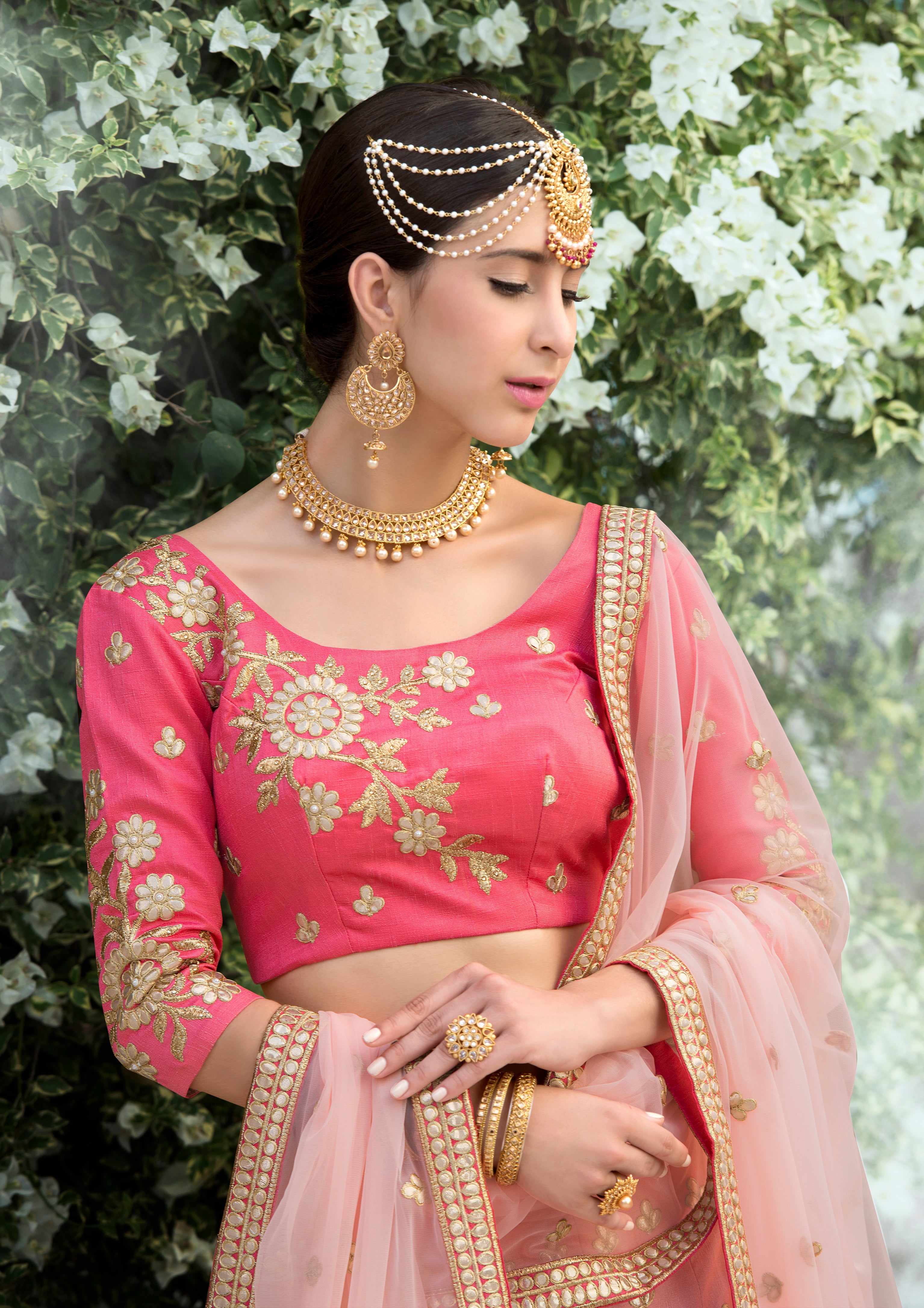 Golden Threads: The Beauty of Gota Patti Embroidery - qivii