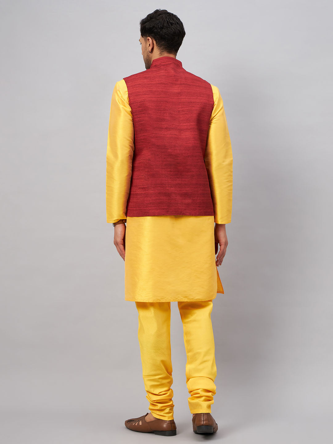 VM BY VASTRAMAY Men's Maroon Jacket With Yellow Kurta And Pyjama Set