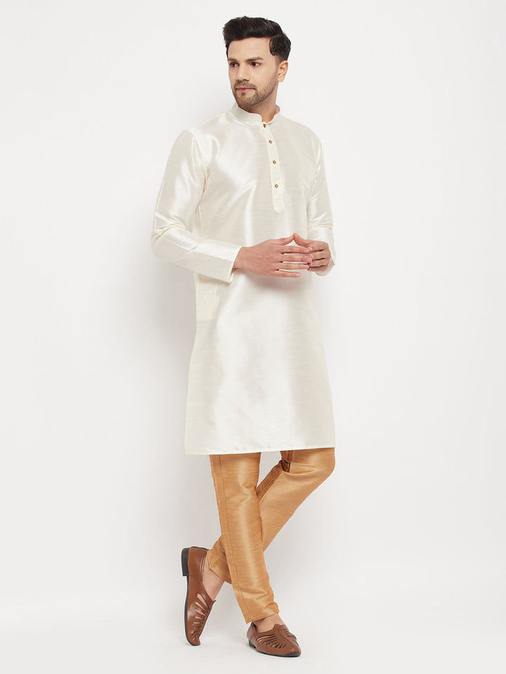 VM BY VASTRAMAY Men's Cream Cotton Silk Blend Kurta and Rose Gold Pant Style Pyjama Set - Traditional Indian ethnic wear for men in cream and rose gold color