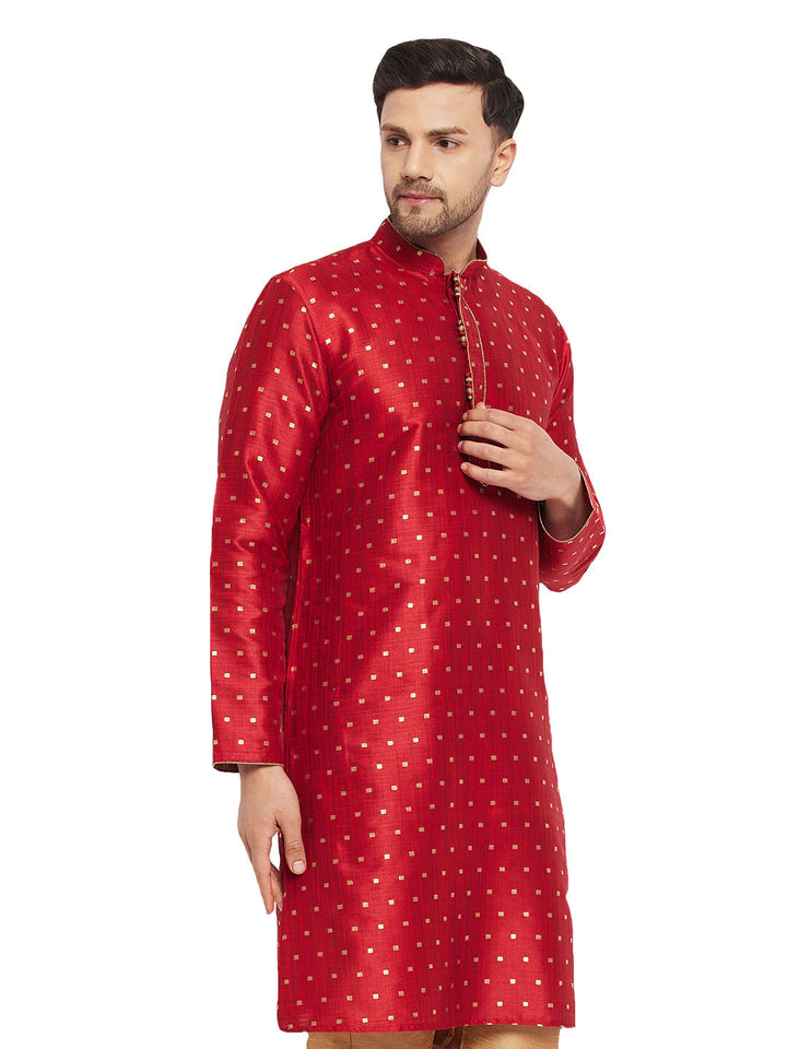 VM By VASTRAMAY Men's Maroon Zari Weaved Kurta featuring intricate golden embroidery details and a rich maroon color