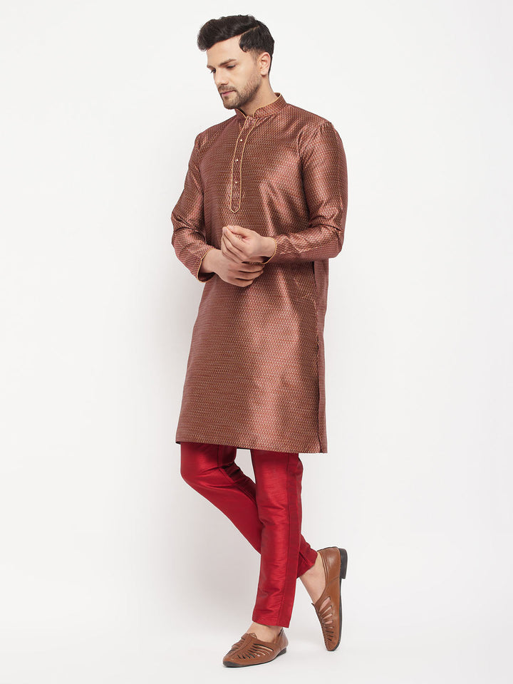 VM BY VASTRAMAY Men's Maroon Silk Blend Kurta and Maroon Pant Style Pyjama Set