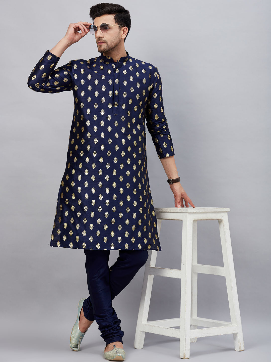 VM By VASTRAMAY Men's Navy Blue Foil Print Silk Blend Kurta with traditional Indian design and intricate foil print details