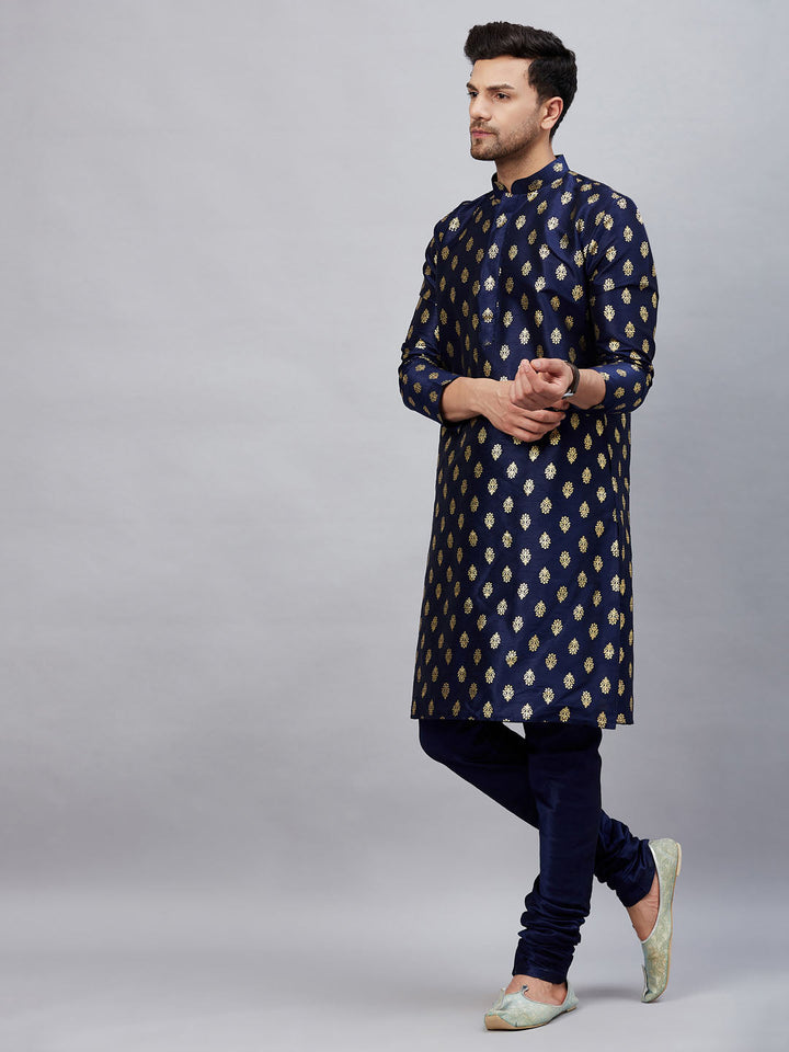 VM By VASTRAMAY Men's Navy Blue Foil Print Silk Blend Kurta