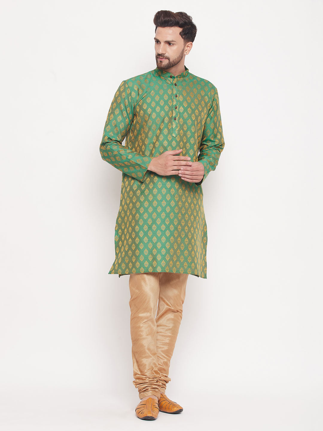 VM BY VASTRAMAY Men's Green Woven Kurta