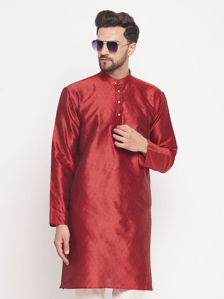 VM BY VASTRAMAY Men's Maroon Woven Kurta