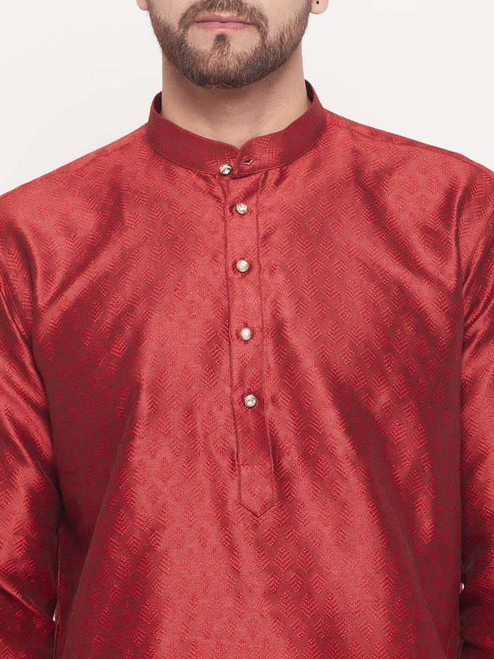 VM BY VASTRAMAY Men's Maroon Woven Kurta