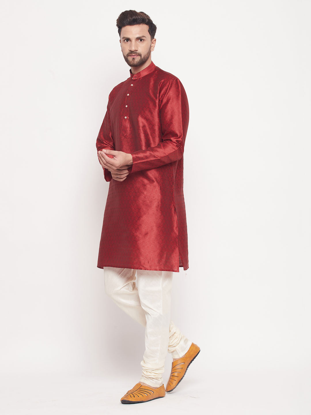 VM BY VASTRAMAY Men's Maroon Woven Kurta Pyjama Set