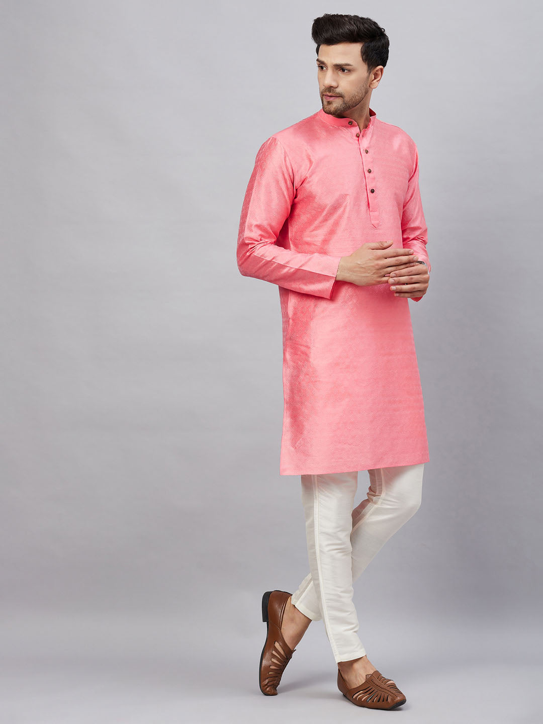 VM BY VASTRAMAY Men's Pink Woven Kurta With Pant Set, Traditional Indian Ethnic Wear for Men, Stylish and Comfortable Outfit for Festive Occasions and Celebrations