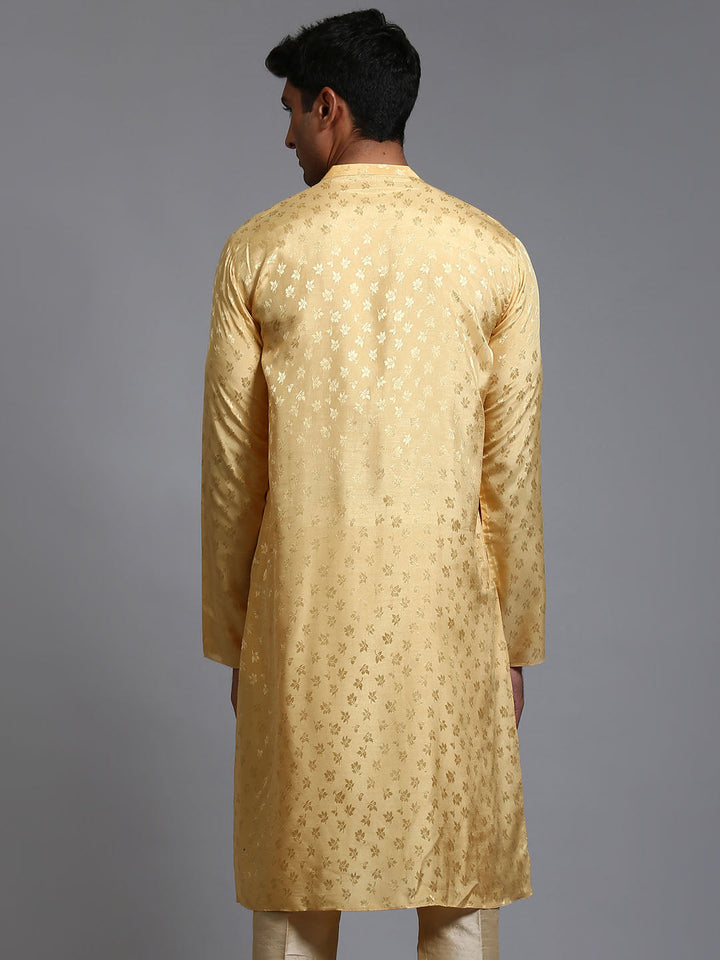 VM BY VASTRAMAY Men's Yellow Jacquard Kurta